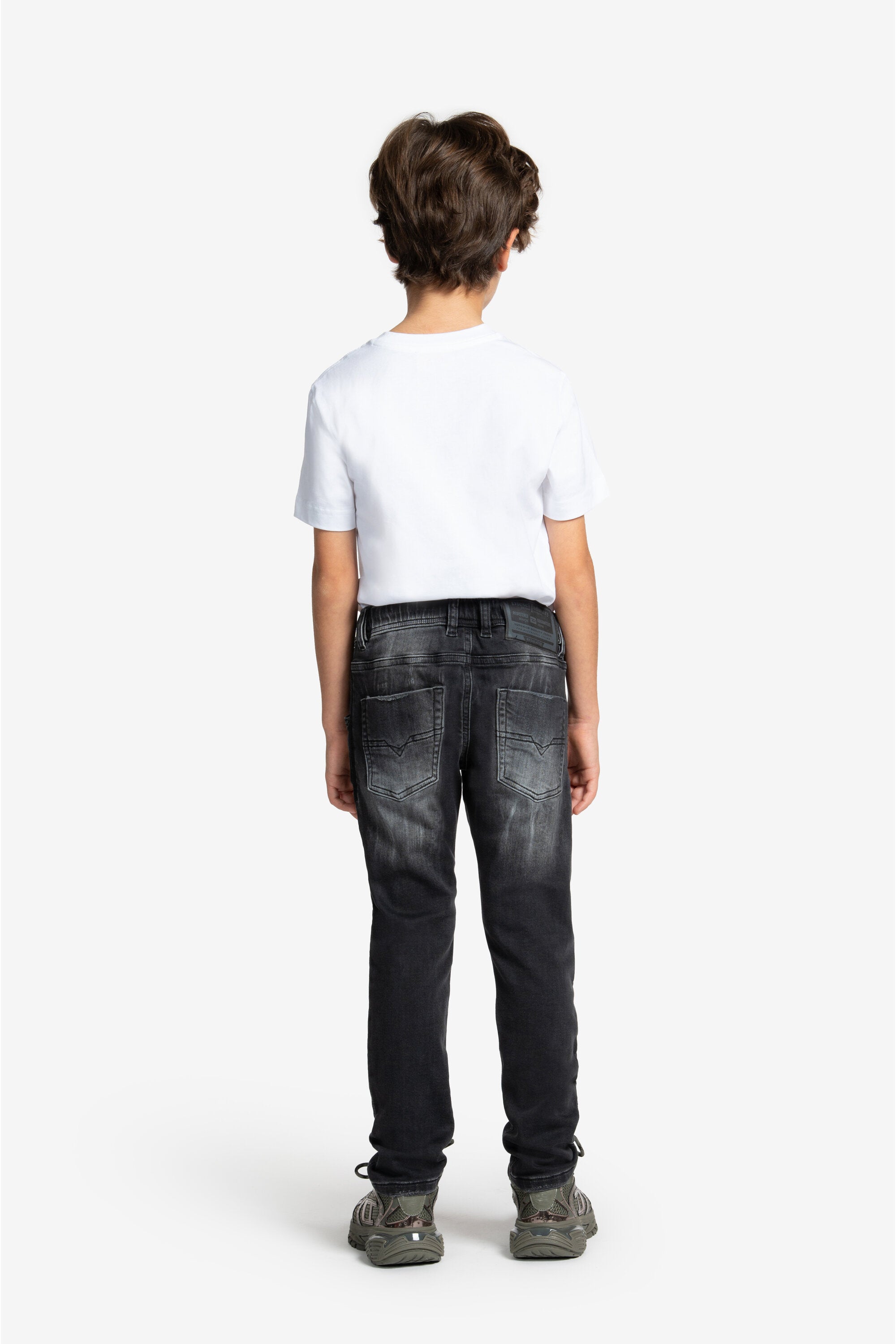 擦り切れのある黒のレギュラーJoggJeans® - Krooley