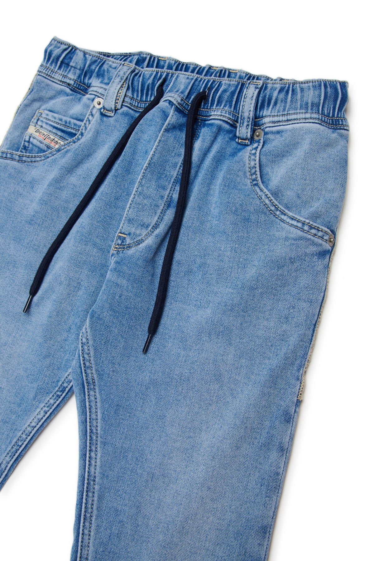 ライトブルーウォッシュのJoggJeans® レギュラーフィット - Krooley