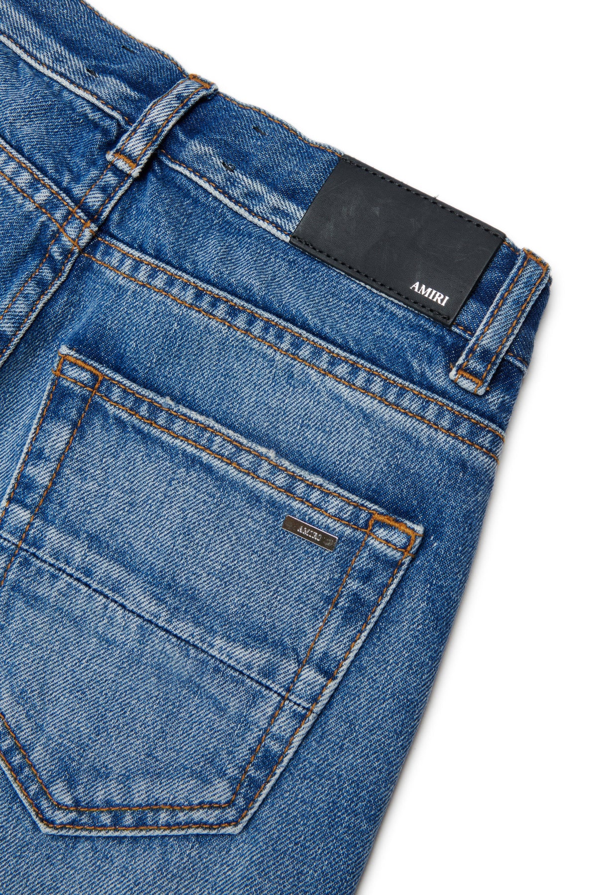 Regular jeans in medium blue wash