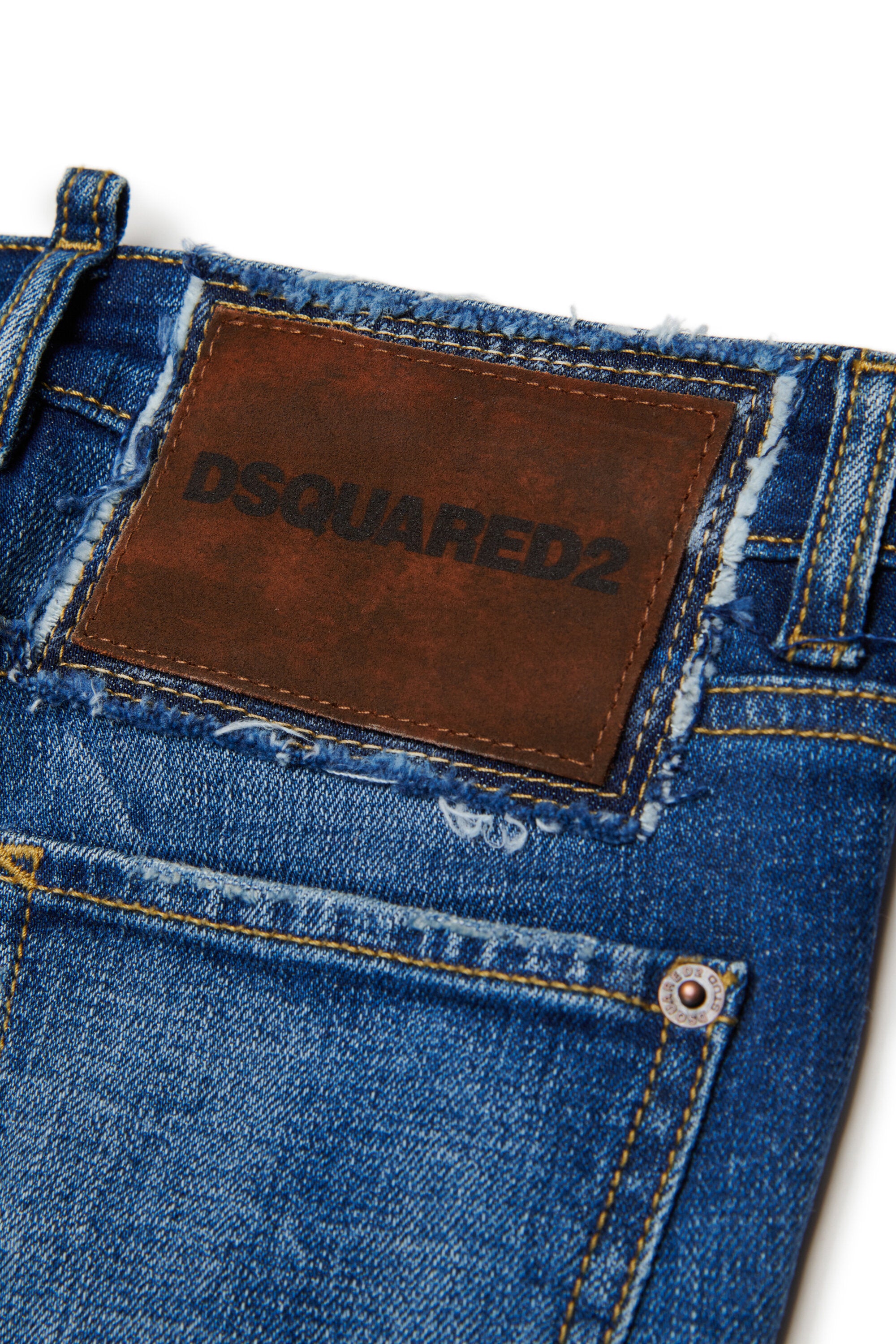 擦り傷のあるミディアムブルーのスリムジーンズ - Cool Girl