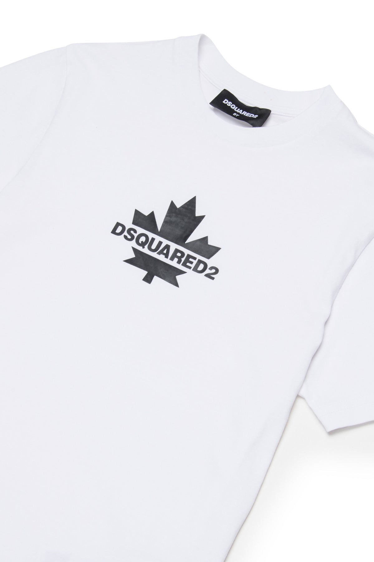 Maple Leafーフ付きTシャツ