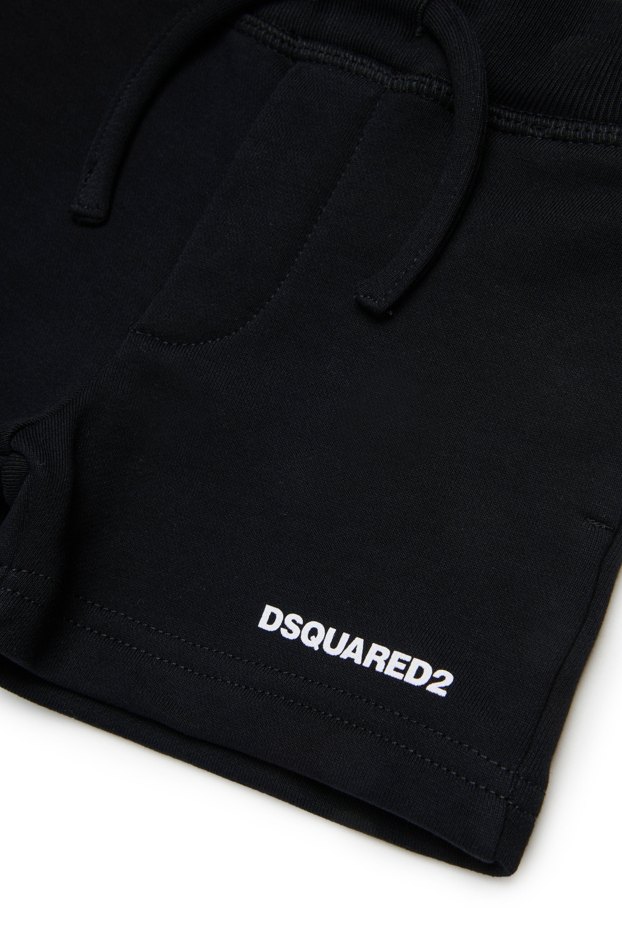 Dsquared2ロゴ入りフリースショーツ