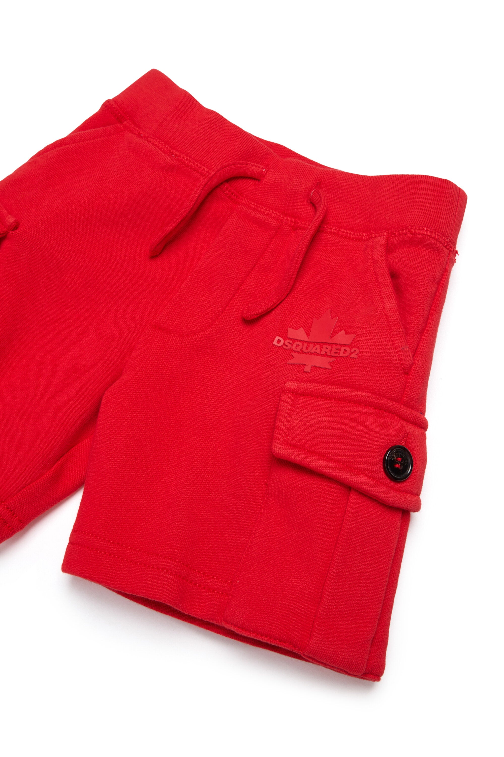 Cargo shorts with Maple Leaf