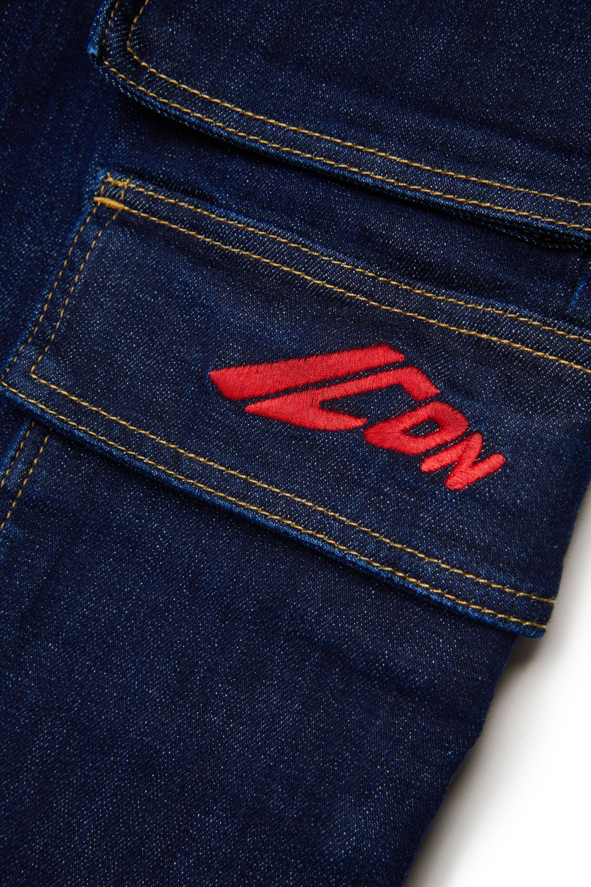 レギュラー濃紺デニムカーゴジーンズ