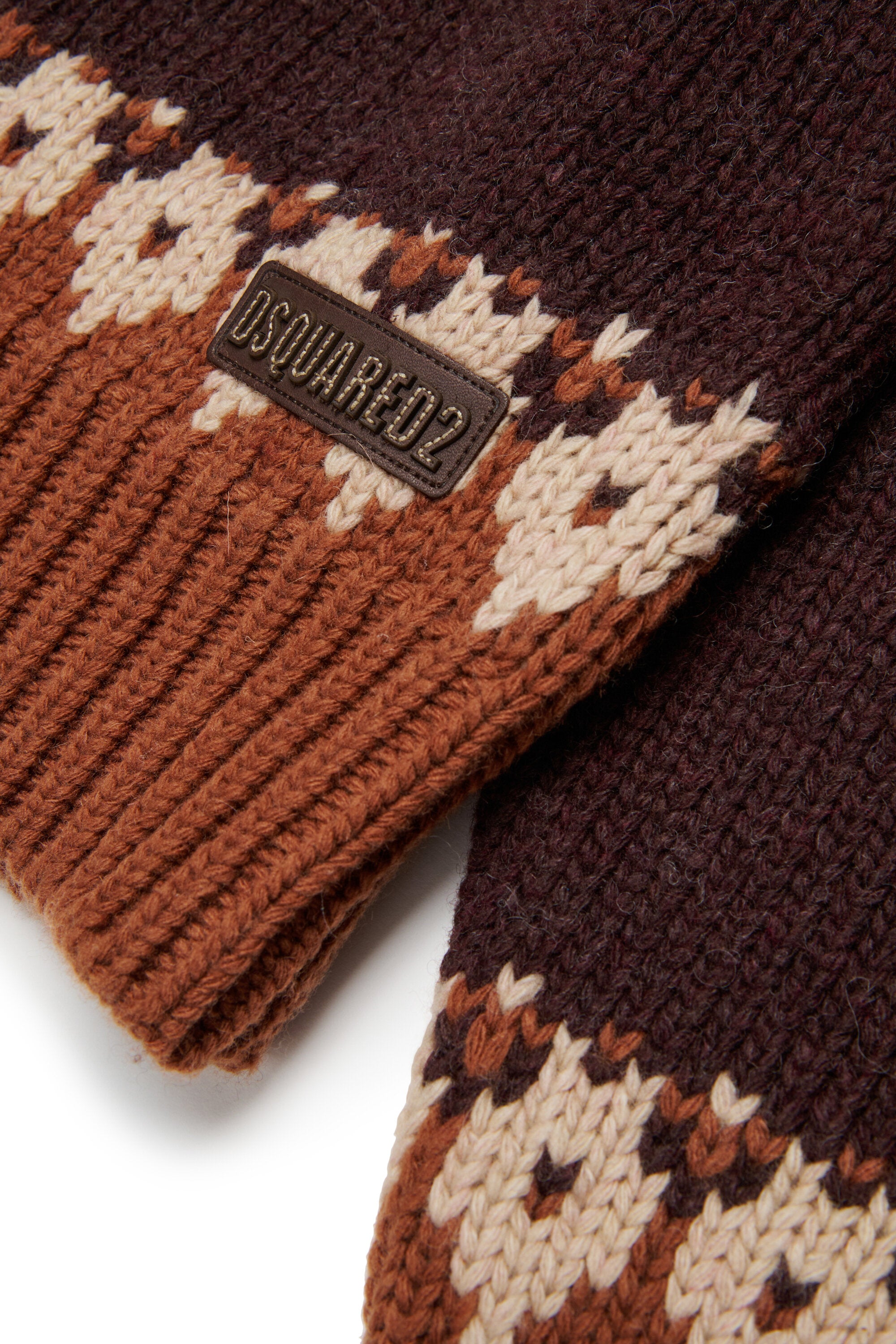 ノルウェー産ウール混タートルネックプルオーバー