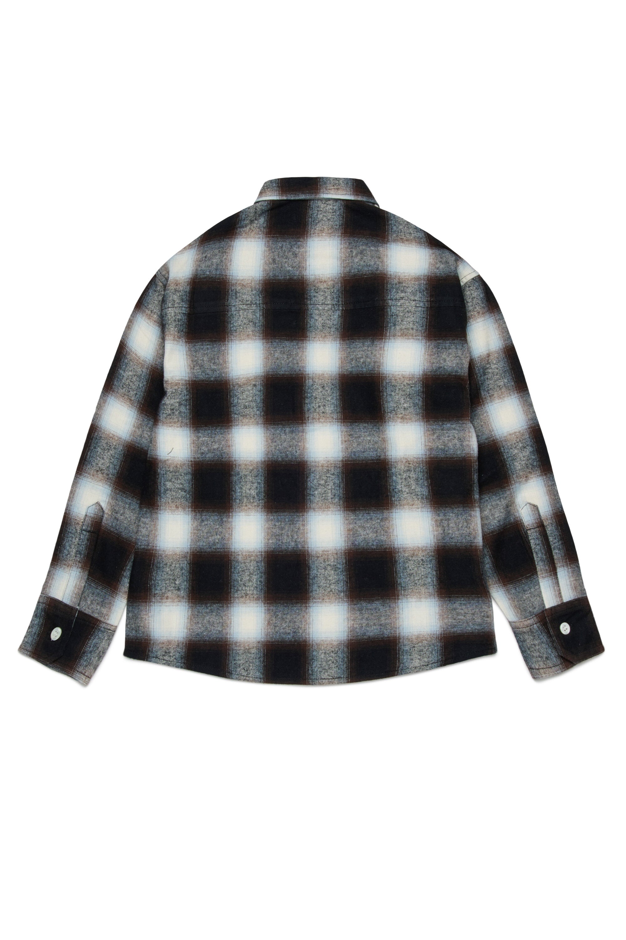 チェックのフランネルシャツ