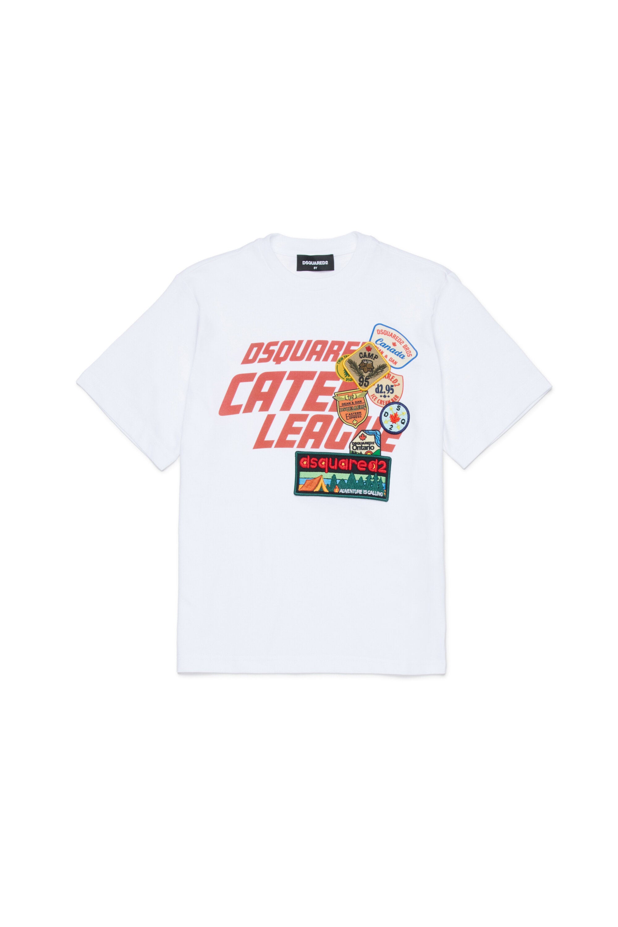 ロゴとパッチ付きTシャツ
