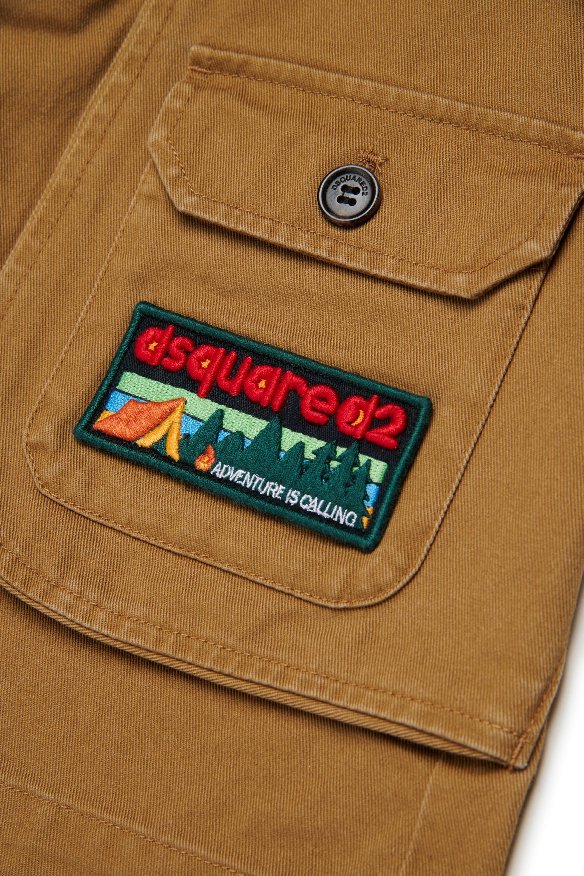 Cargo shorts with logo