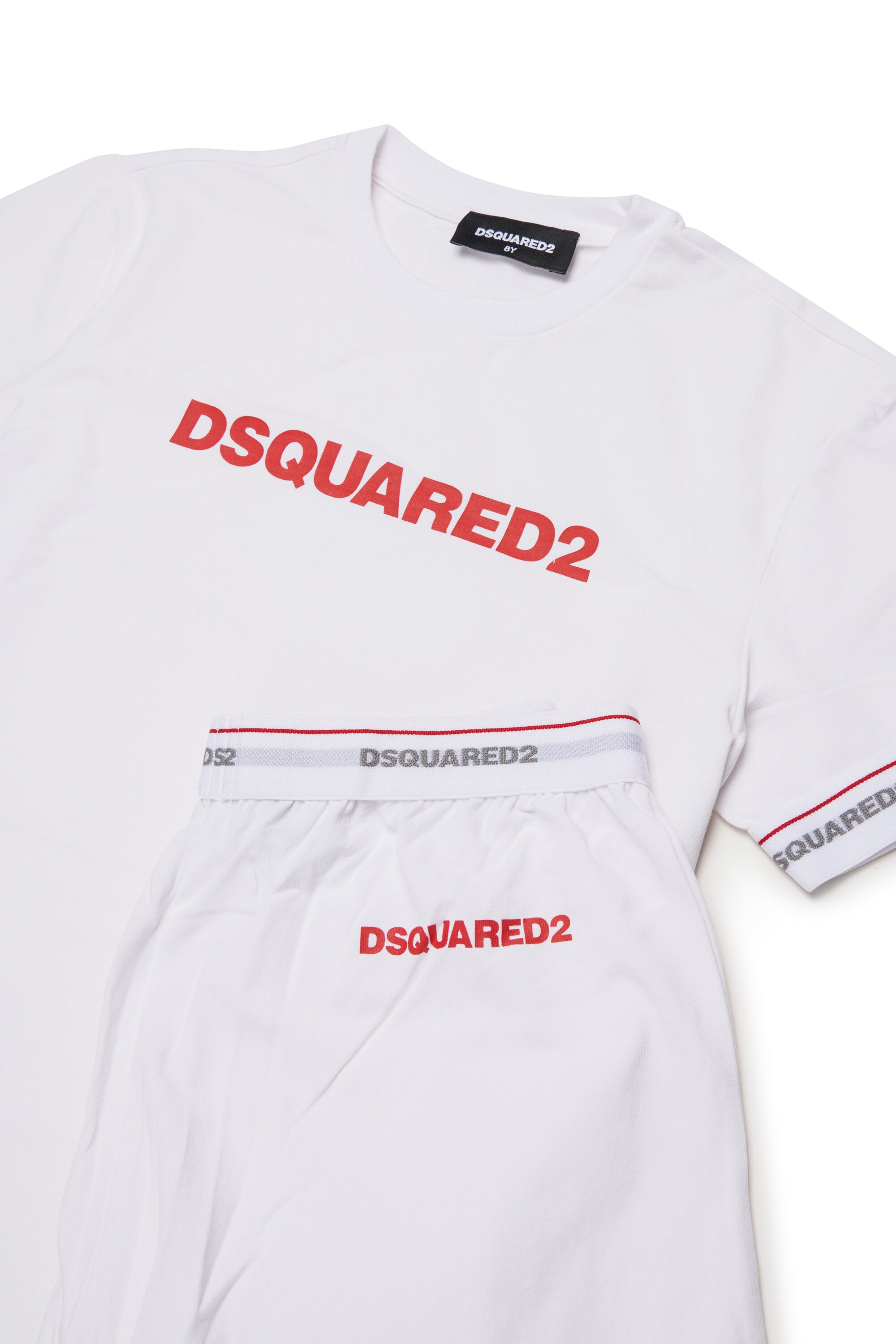 ロゴ入りパジャマ