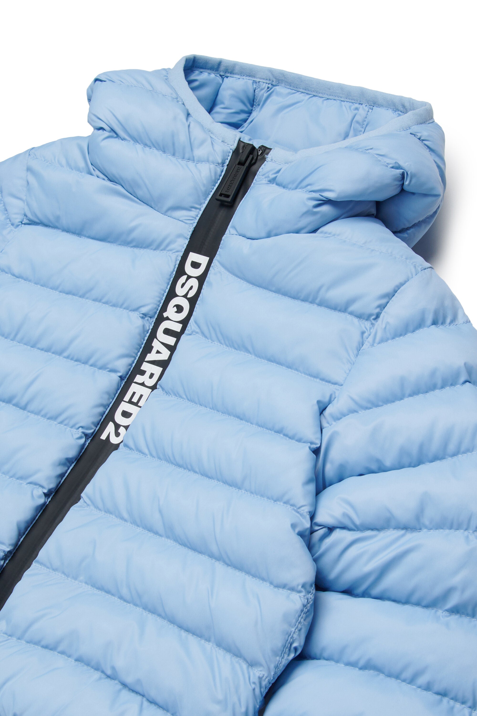 ロゴプリント入り中綿ジャケット