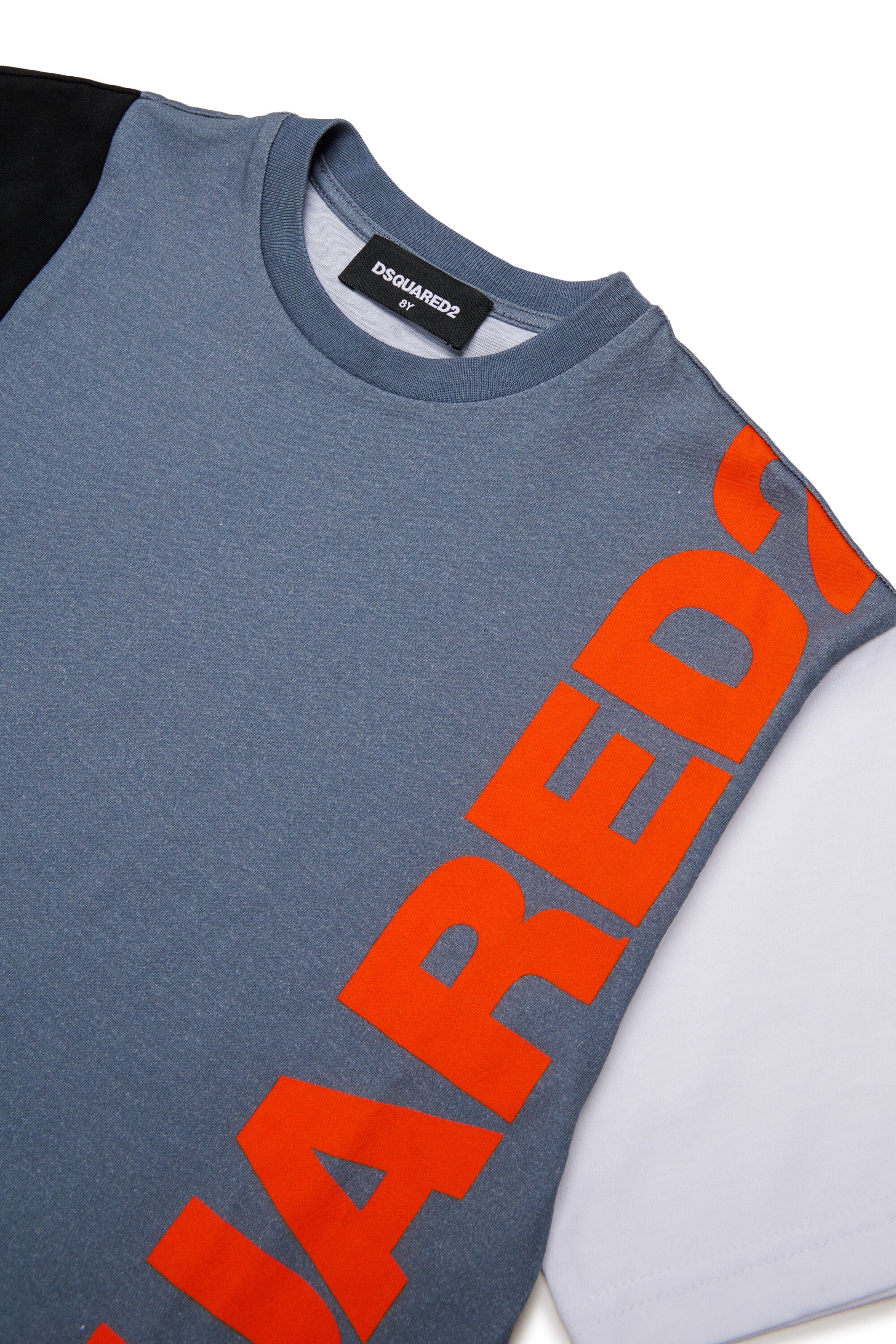 ロゴプリントTシャツ