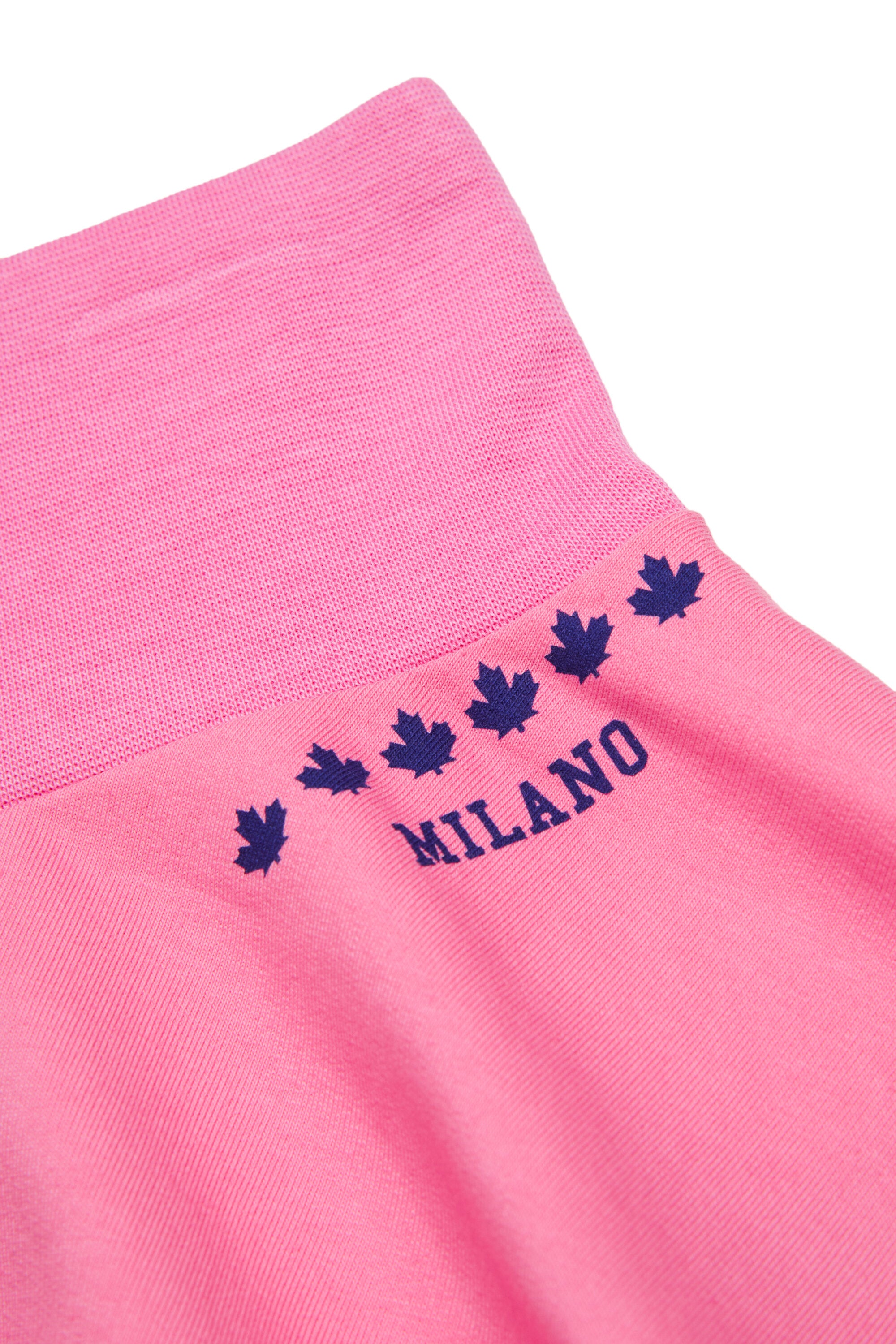 ロゴプリント入りミニスカート