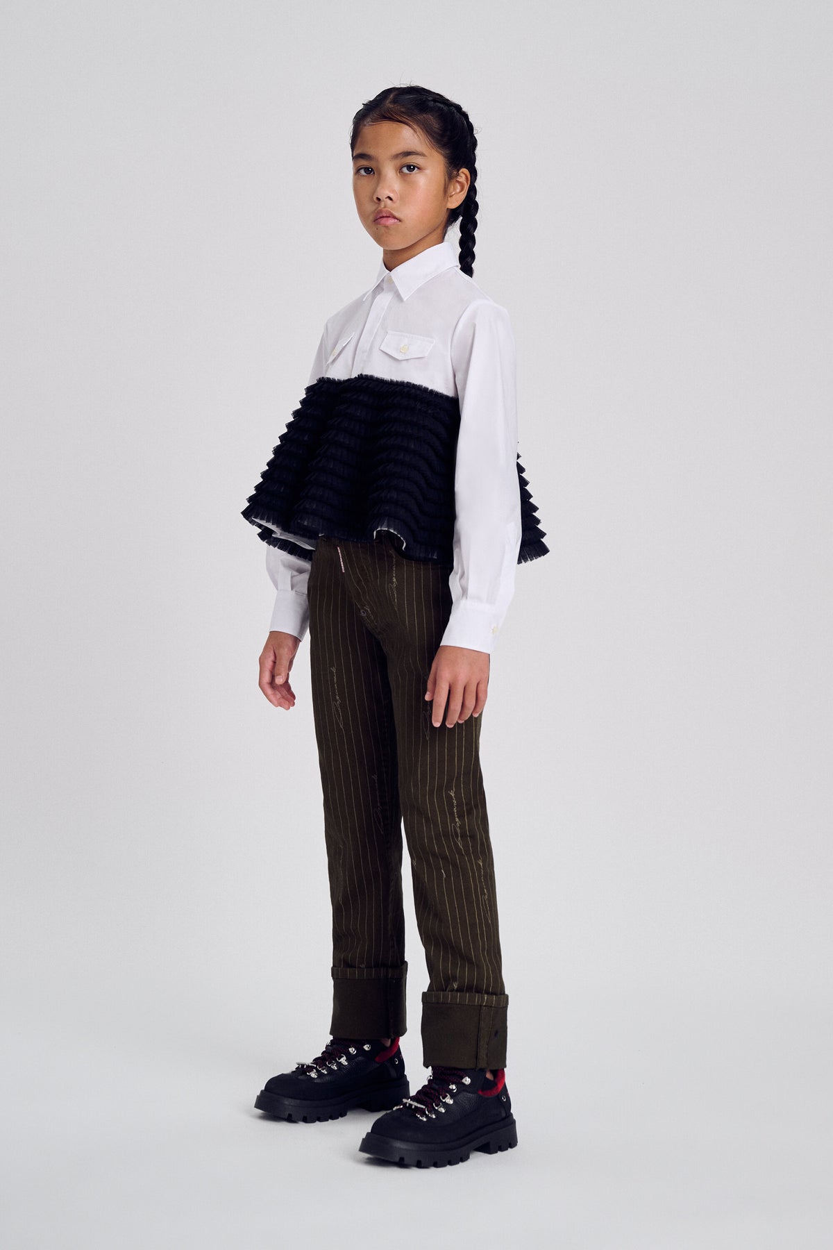 Long-sleeve shirt with ruffles