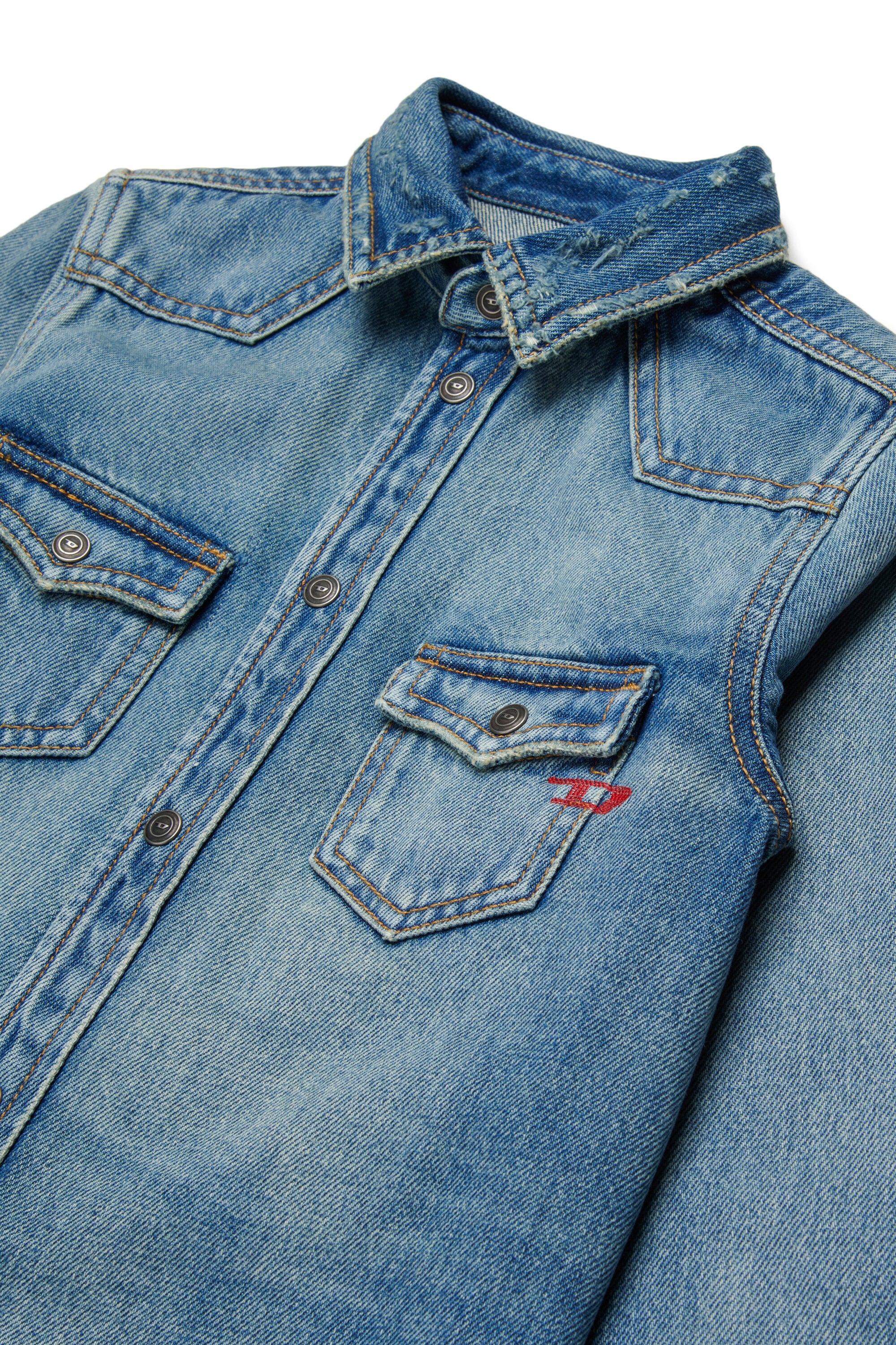 Long-sleeve denim shirt