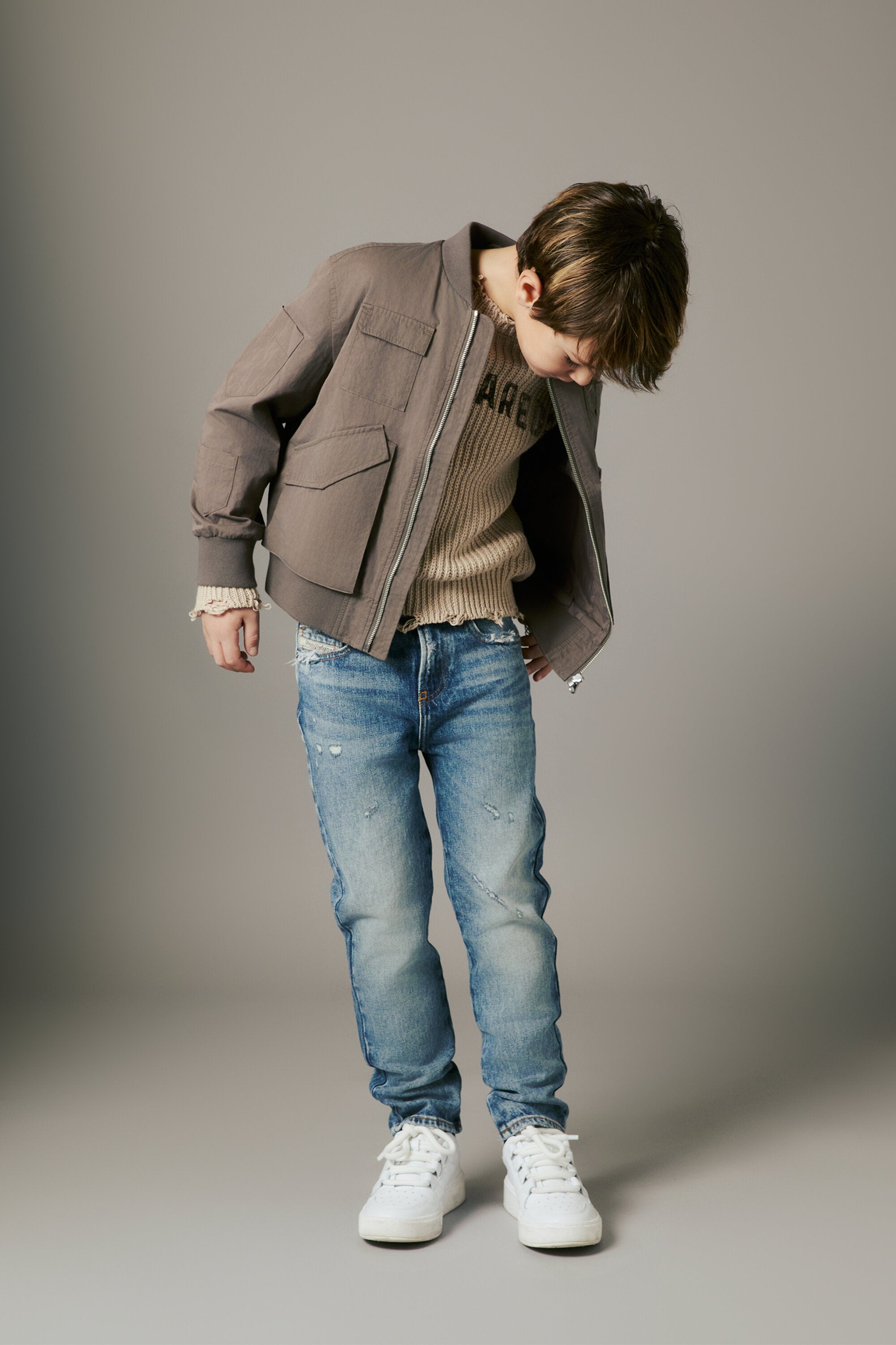 Shaded straight jeans with abrasions - 2020 D-Viker