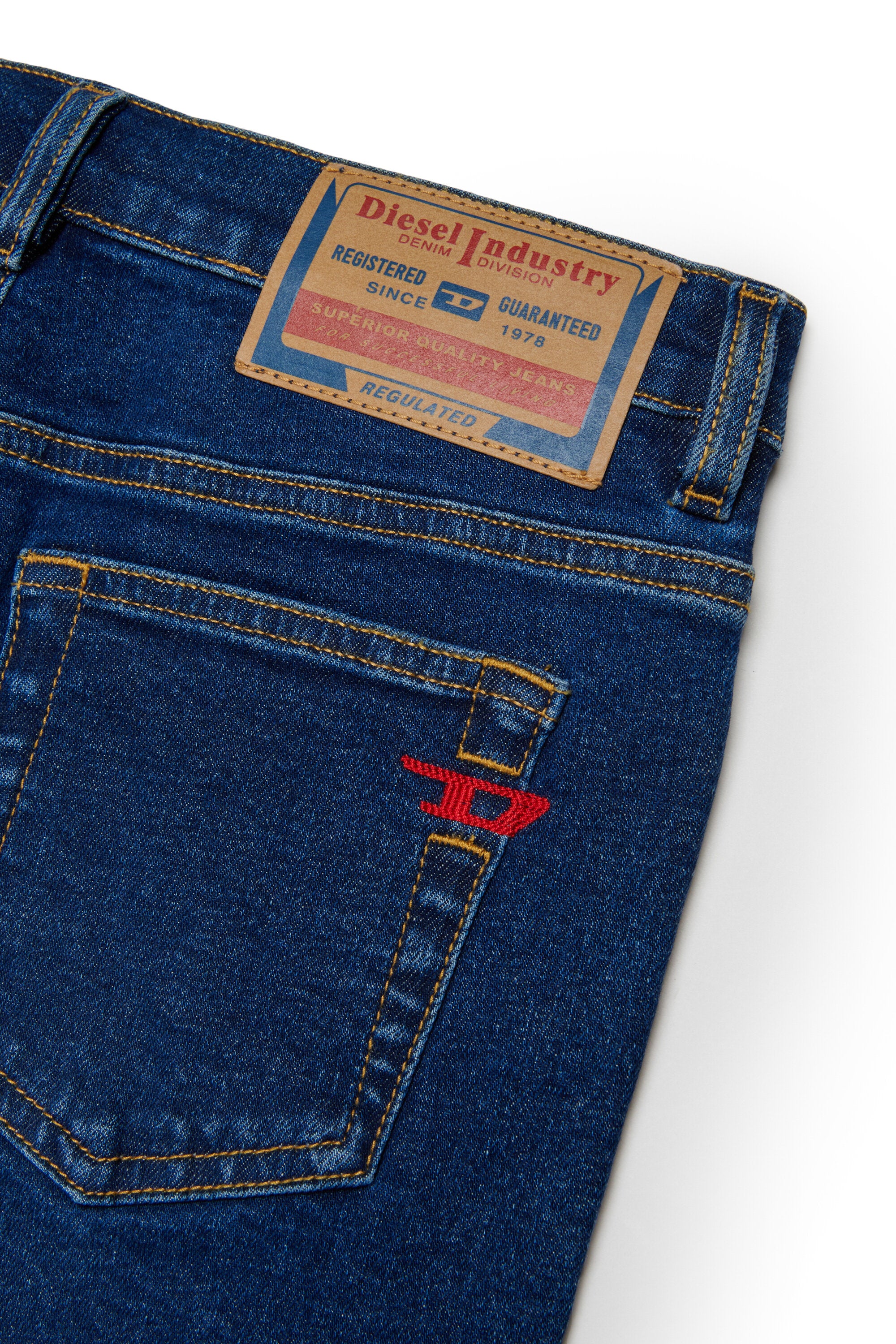Medium blue regular fit jeans - 2020 D-Viker