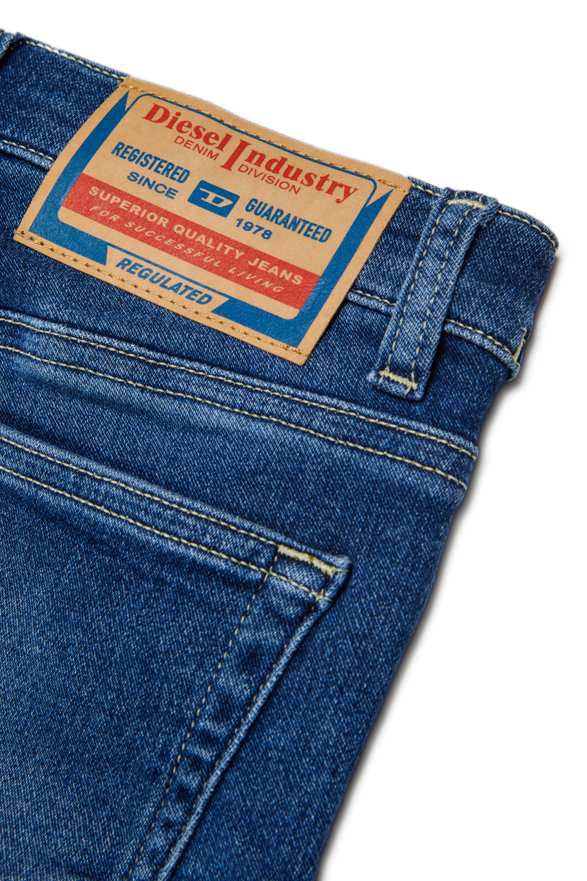 JoggJeans® スキニーフィット ミディアムブルー - 2017 スランディ