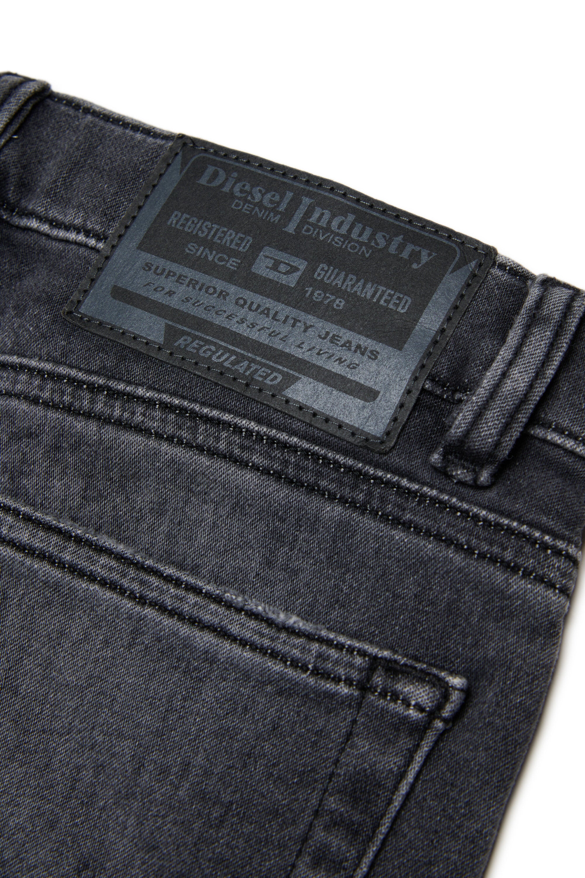 JoggJeans® regular fit black wash - 2010
