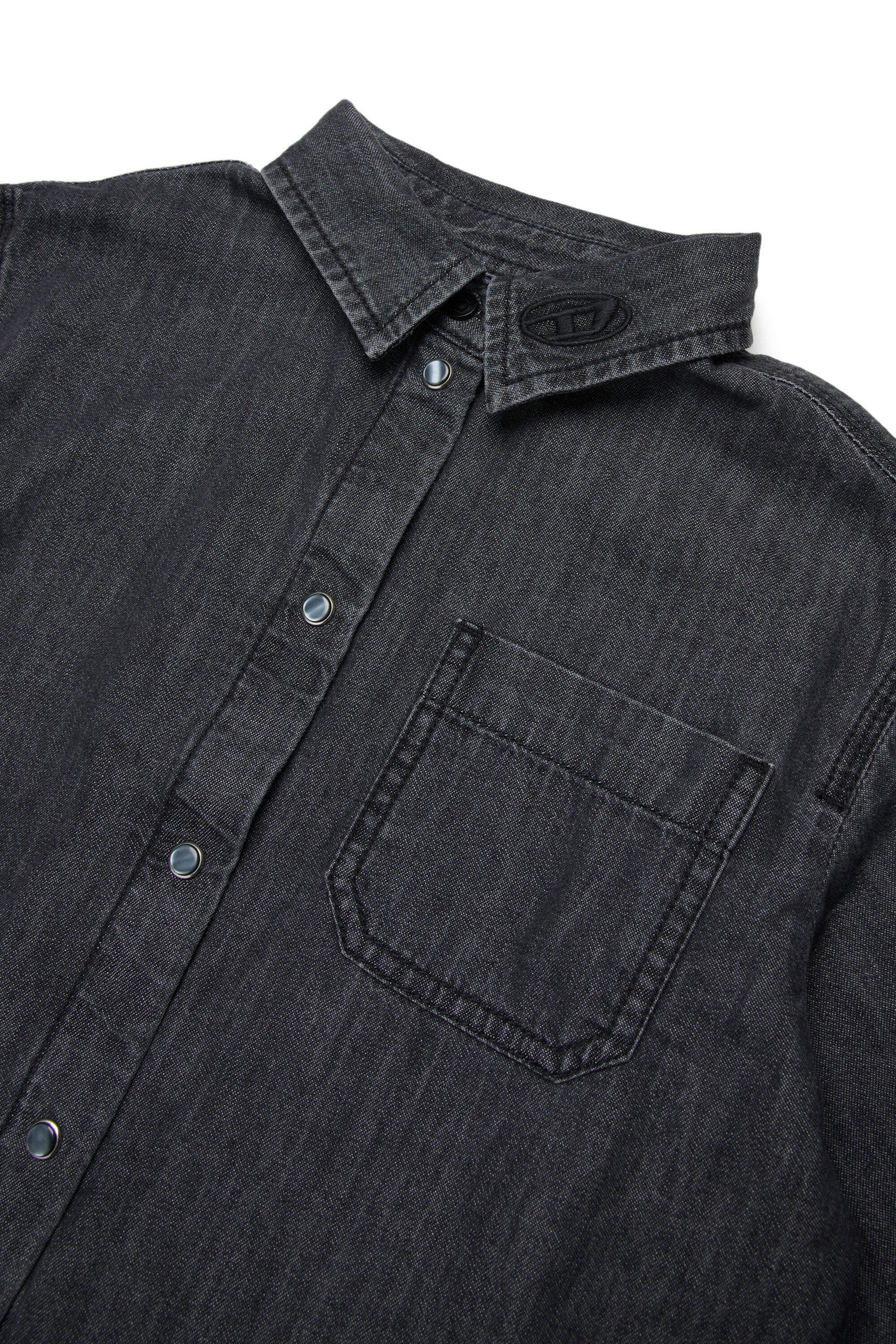 ロゴ入り半袖シャツ