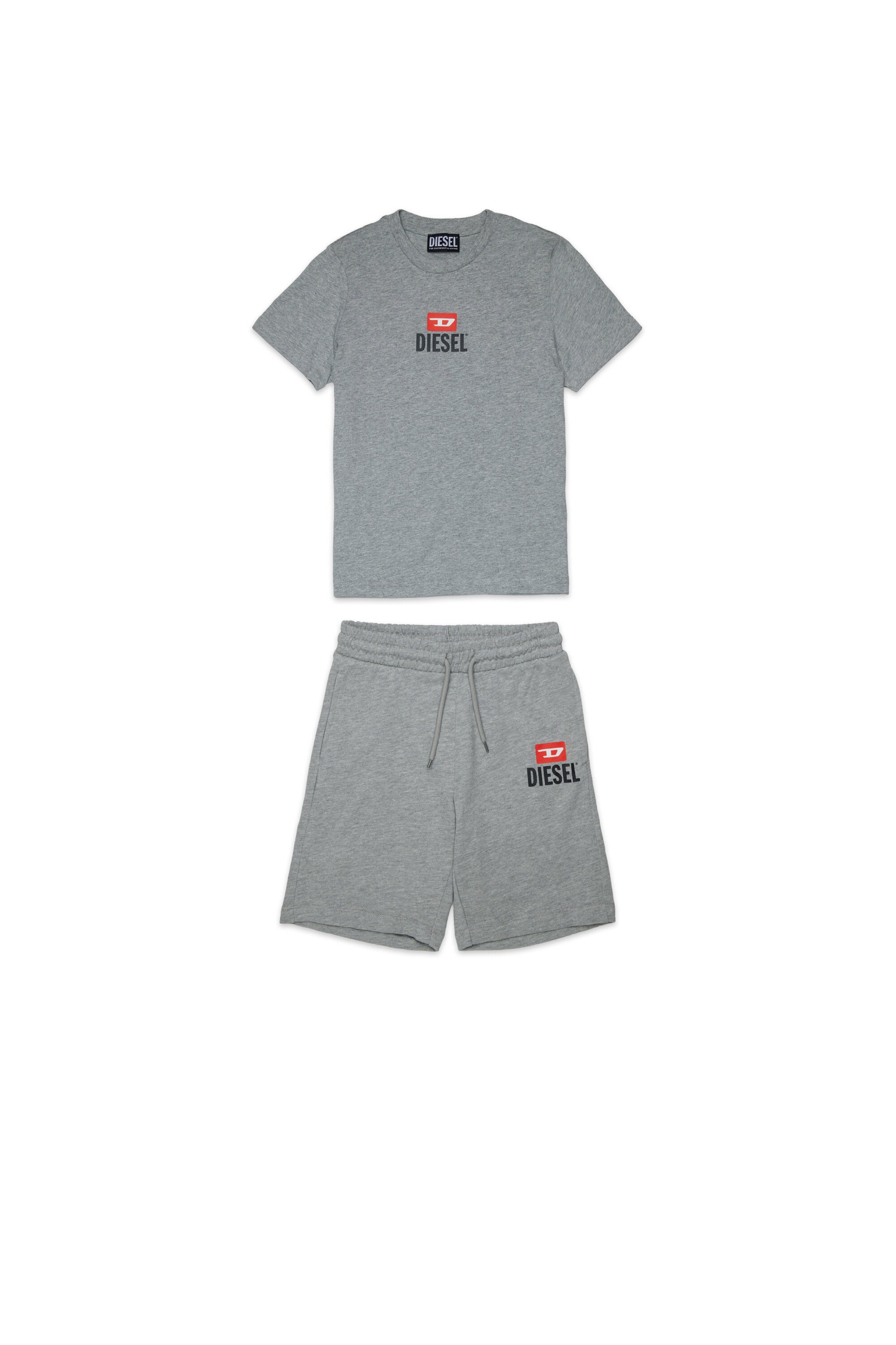 ロゴ入りトラックスーツ