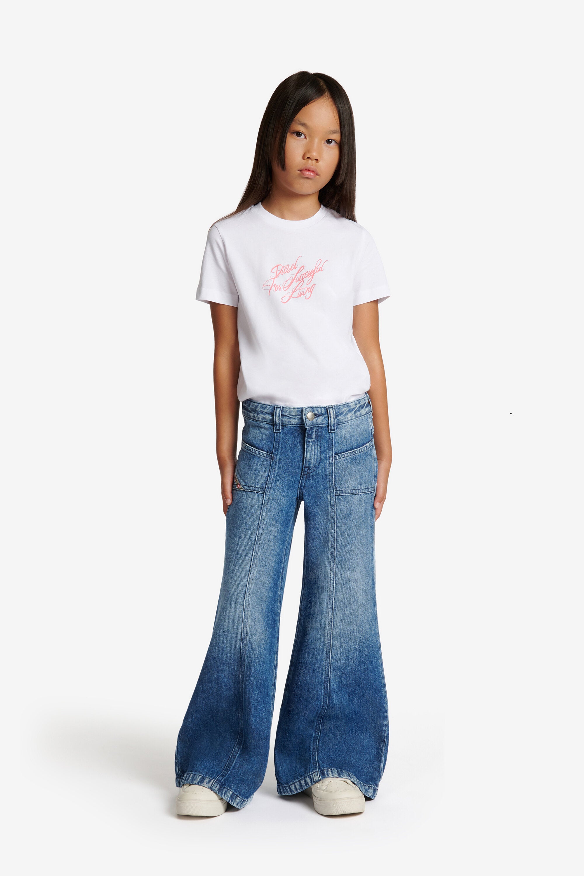 ミディアムブルーウォッシュ フレアフィットジーンズ - D-Pam