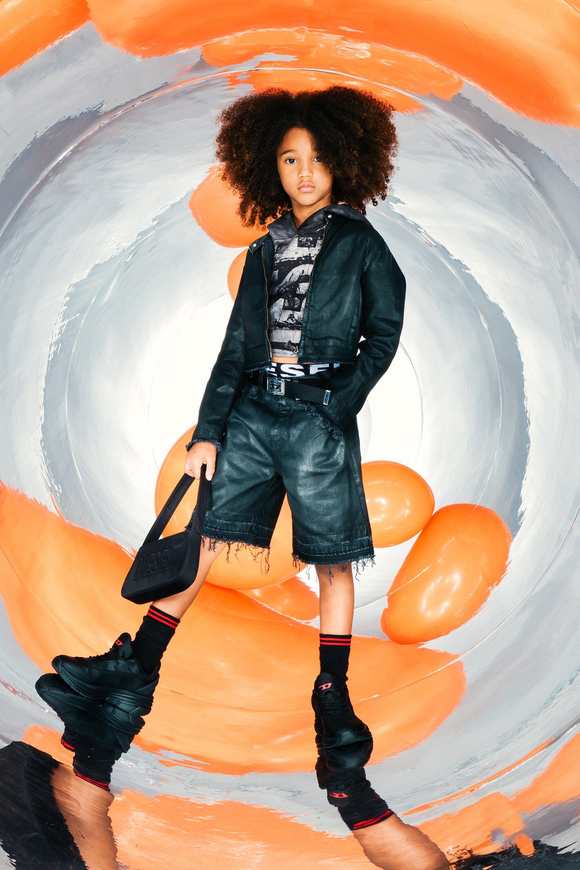 生デニムの裾ショーツ