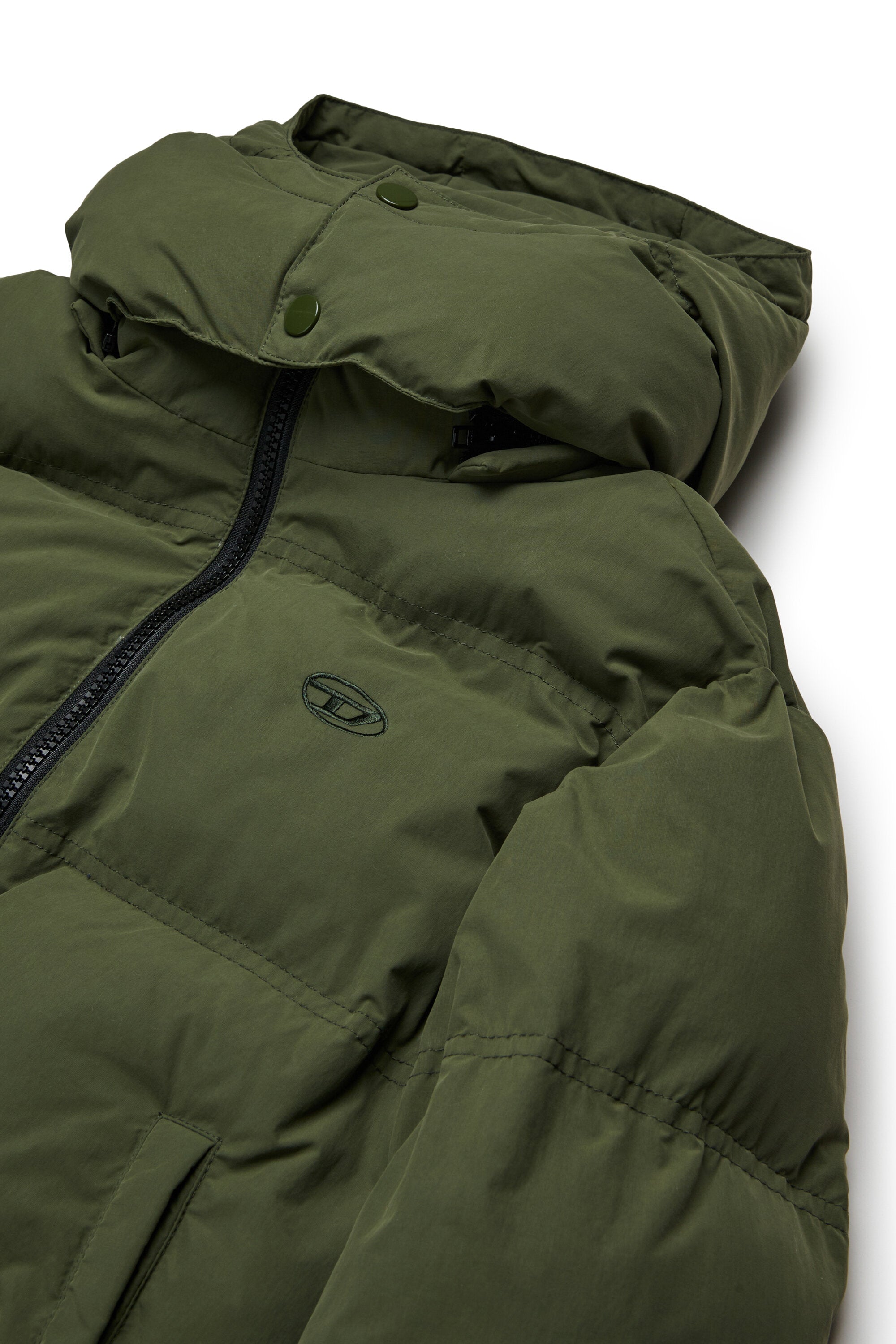 Short hooded padded jacket