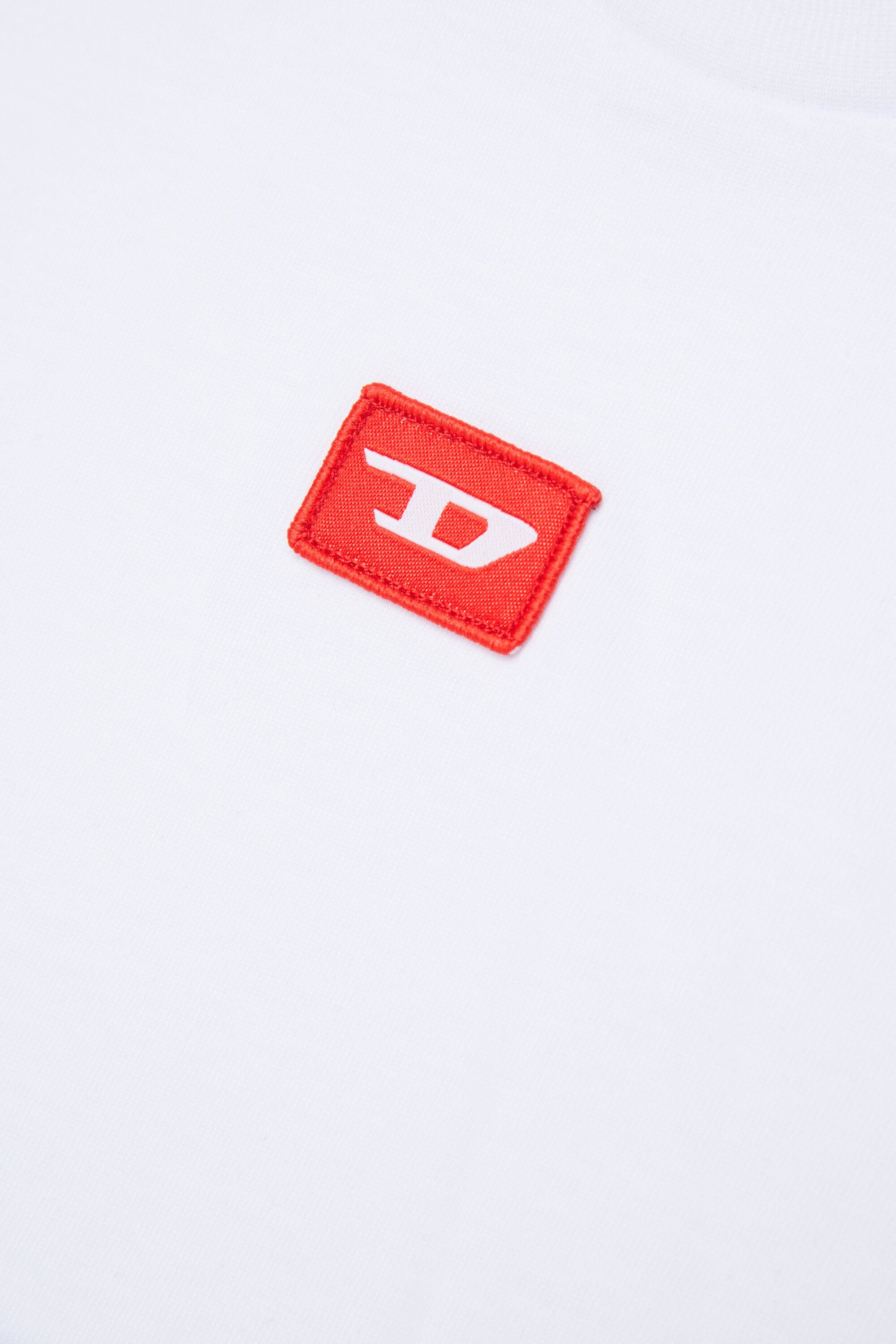 ジャージー素材Tシャツ(赤Dパッチ付き