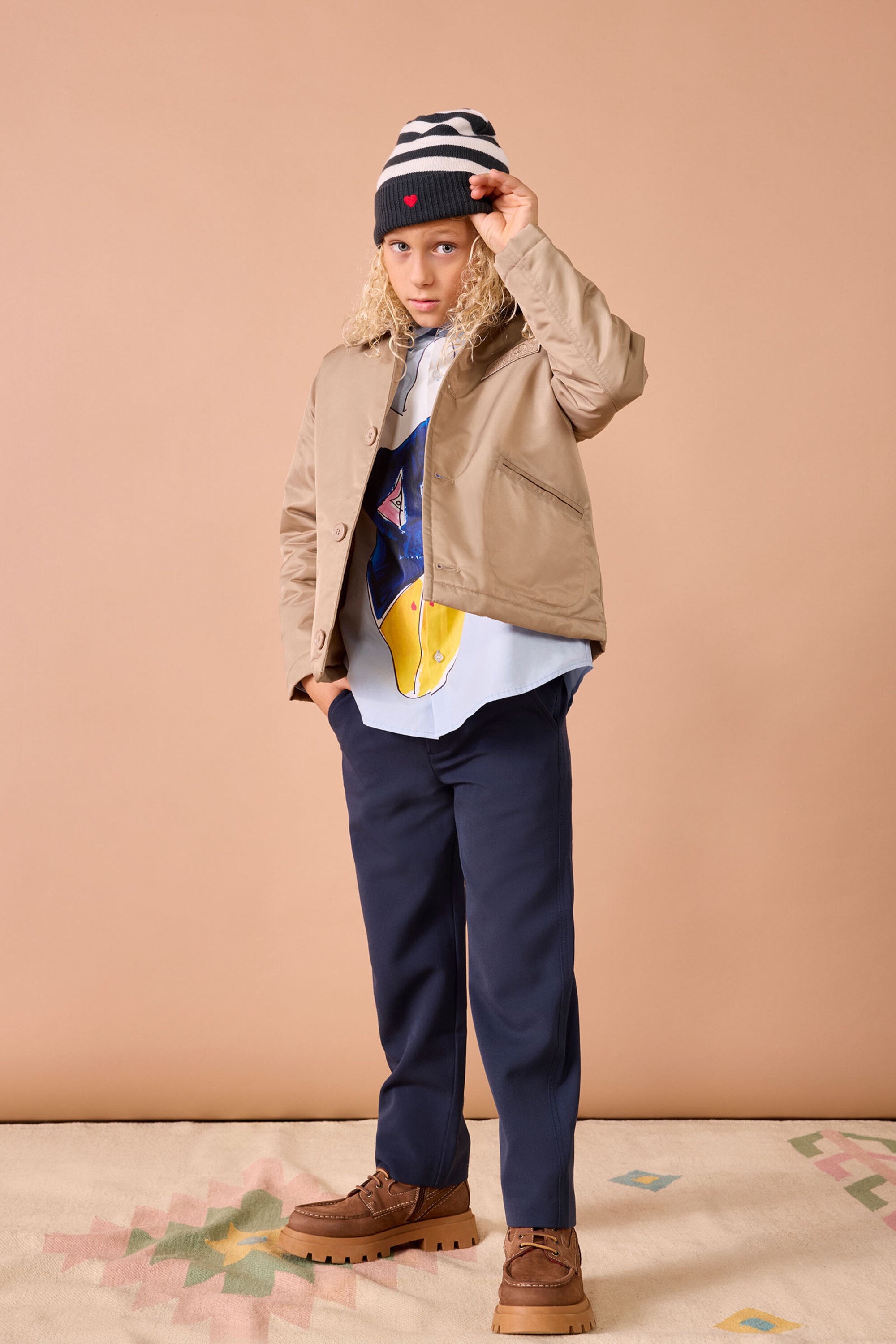 フォーマルなクールウールパンツ