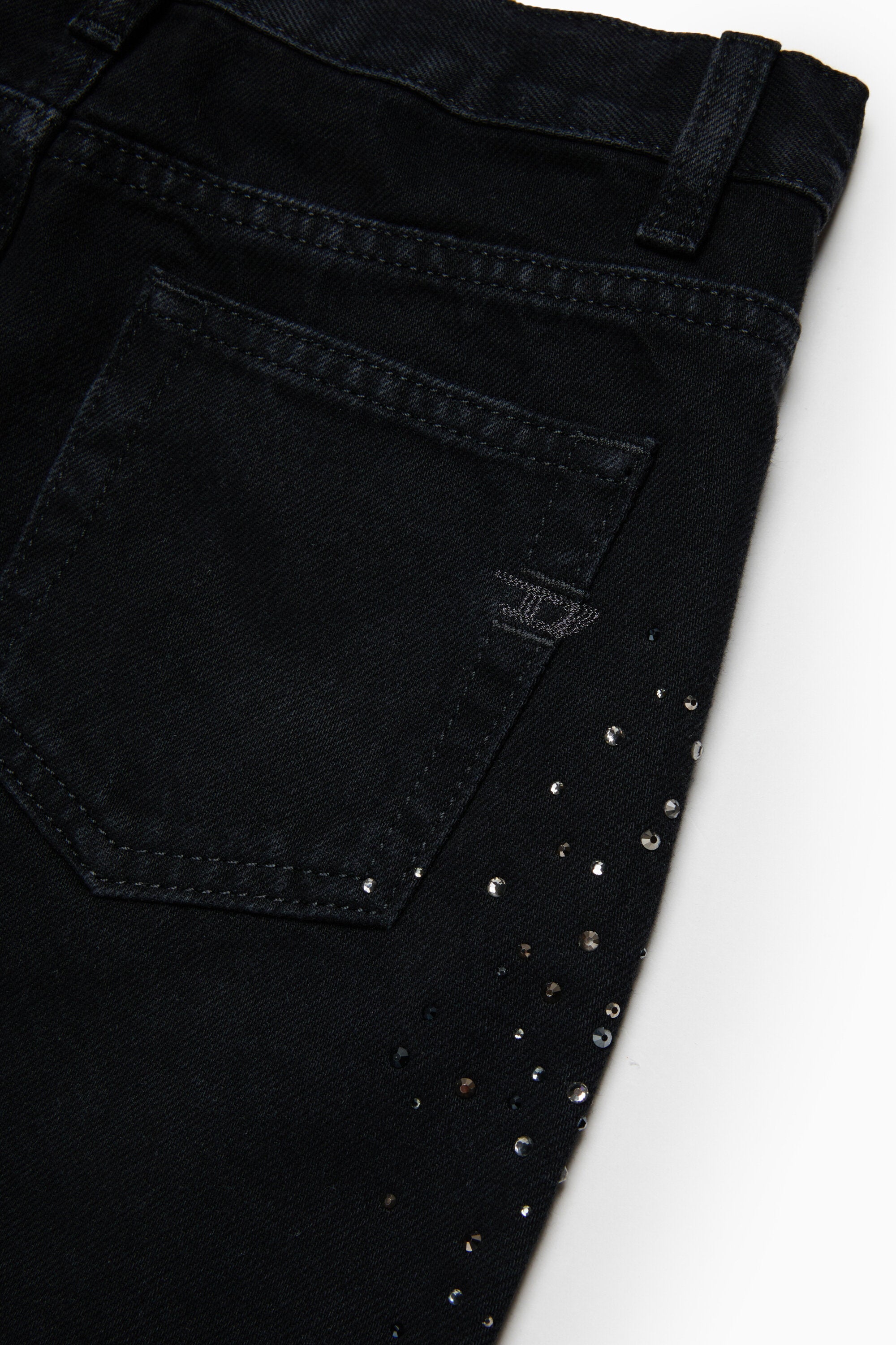 Mini skirt with decorative appliqués