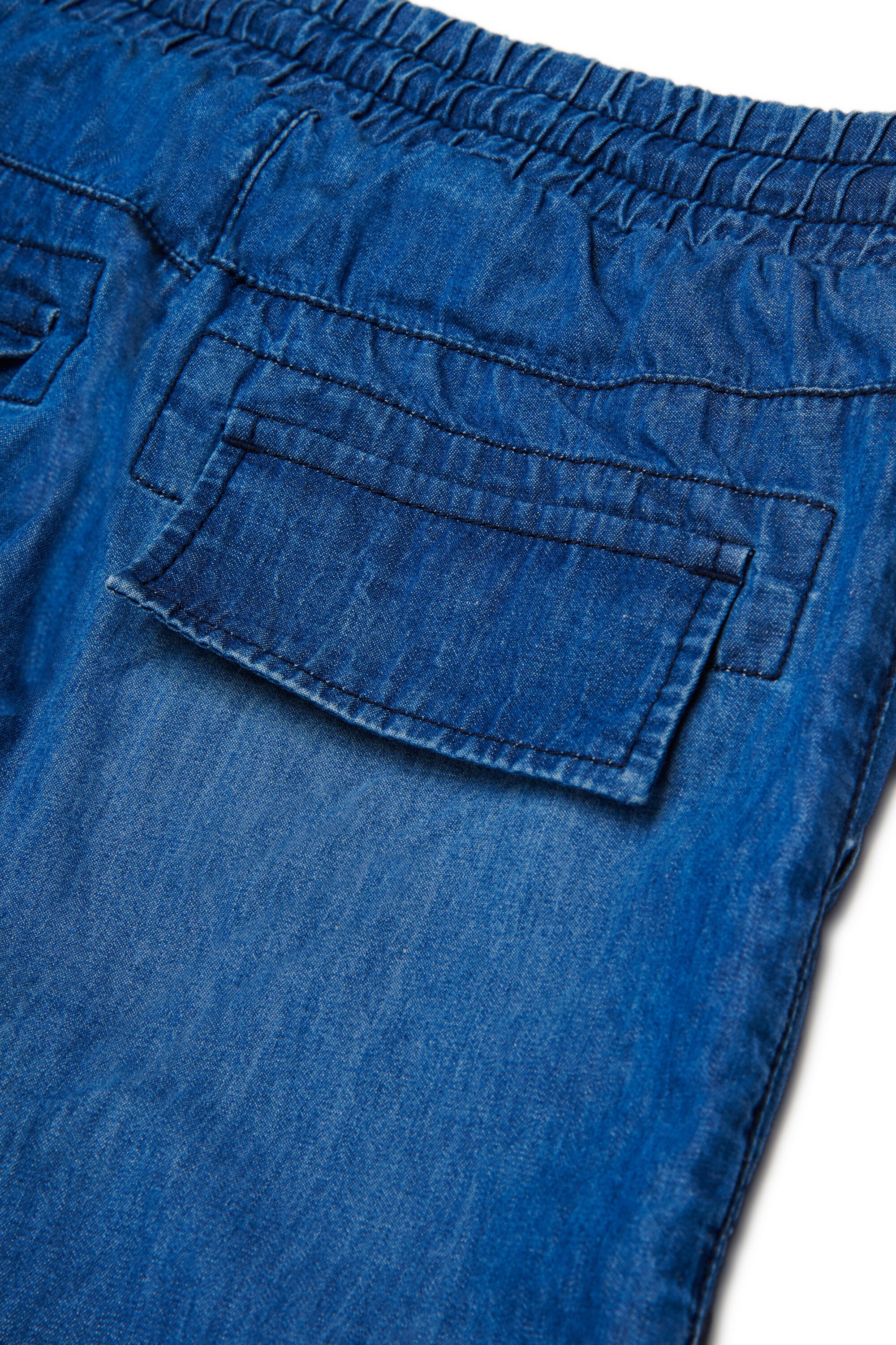 ミディアムブルーウォッシュ リラックスフィット ジーンズ - D-Kaith