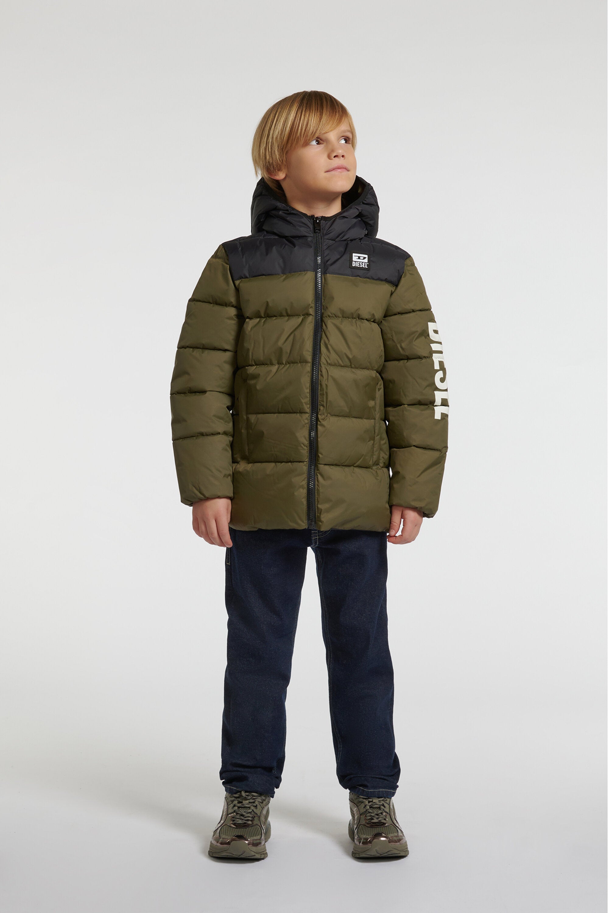 Padded jacket with logo