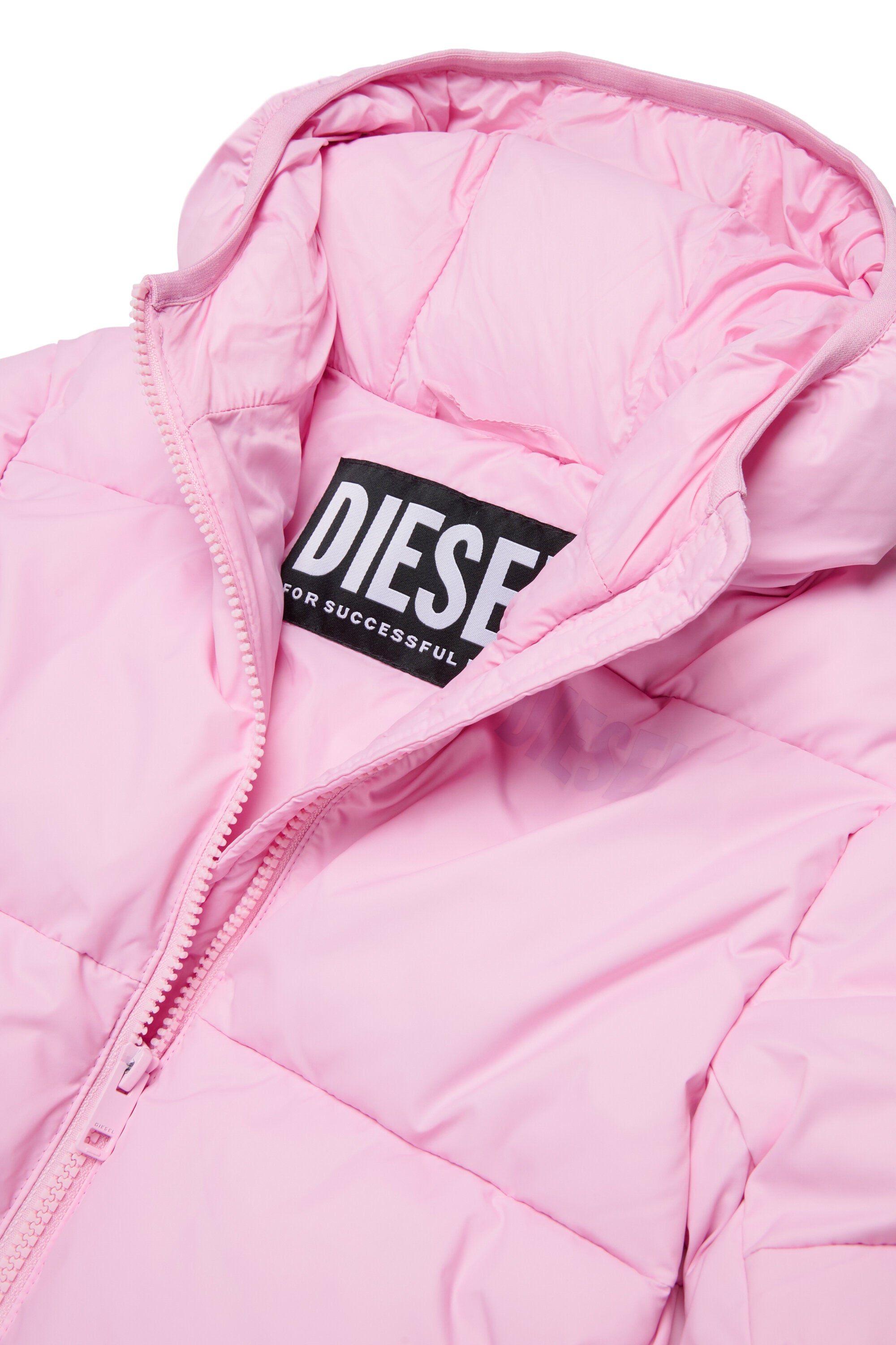 ロゴ入り中綿ジャケット