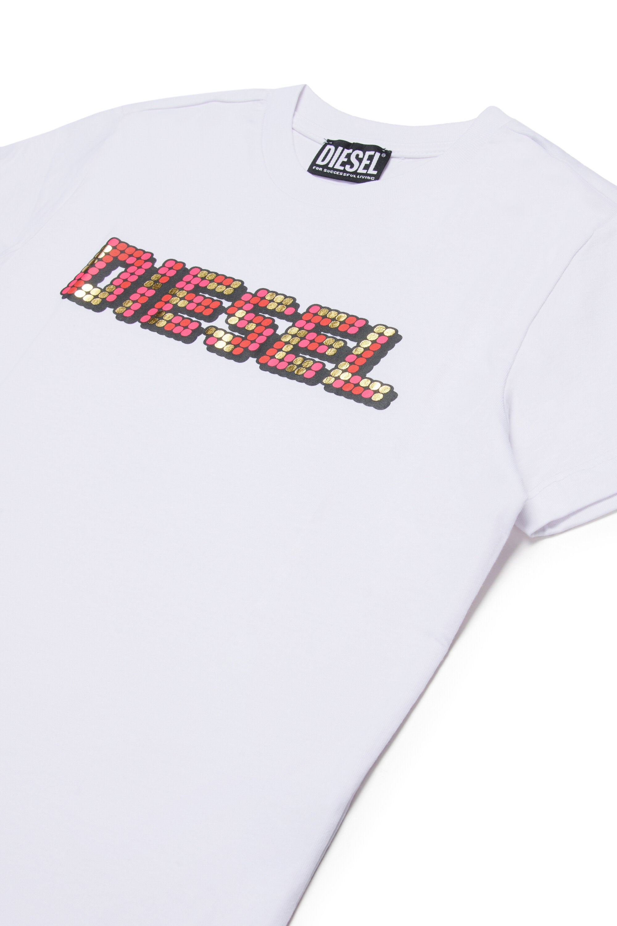 マルチカラーのロゴ入りTシャツ
