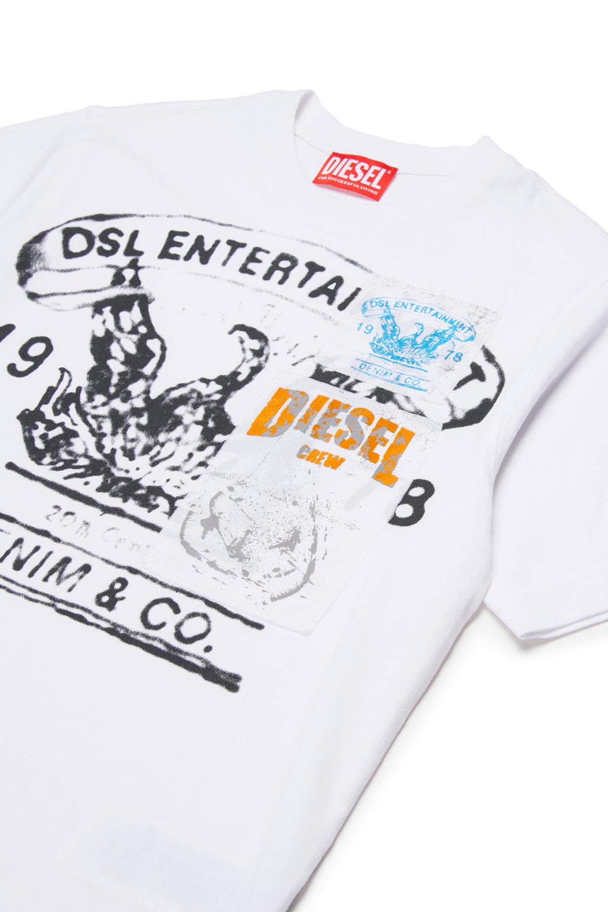 ロゴプリントTシャツ