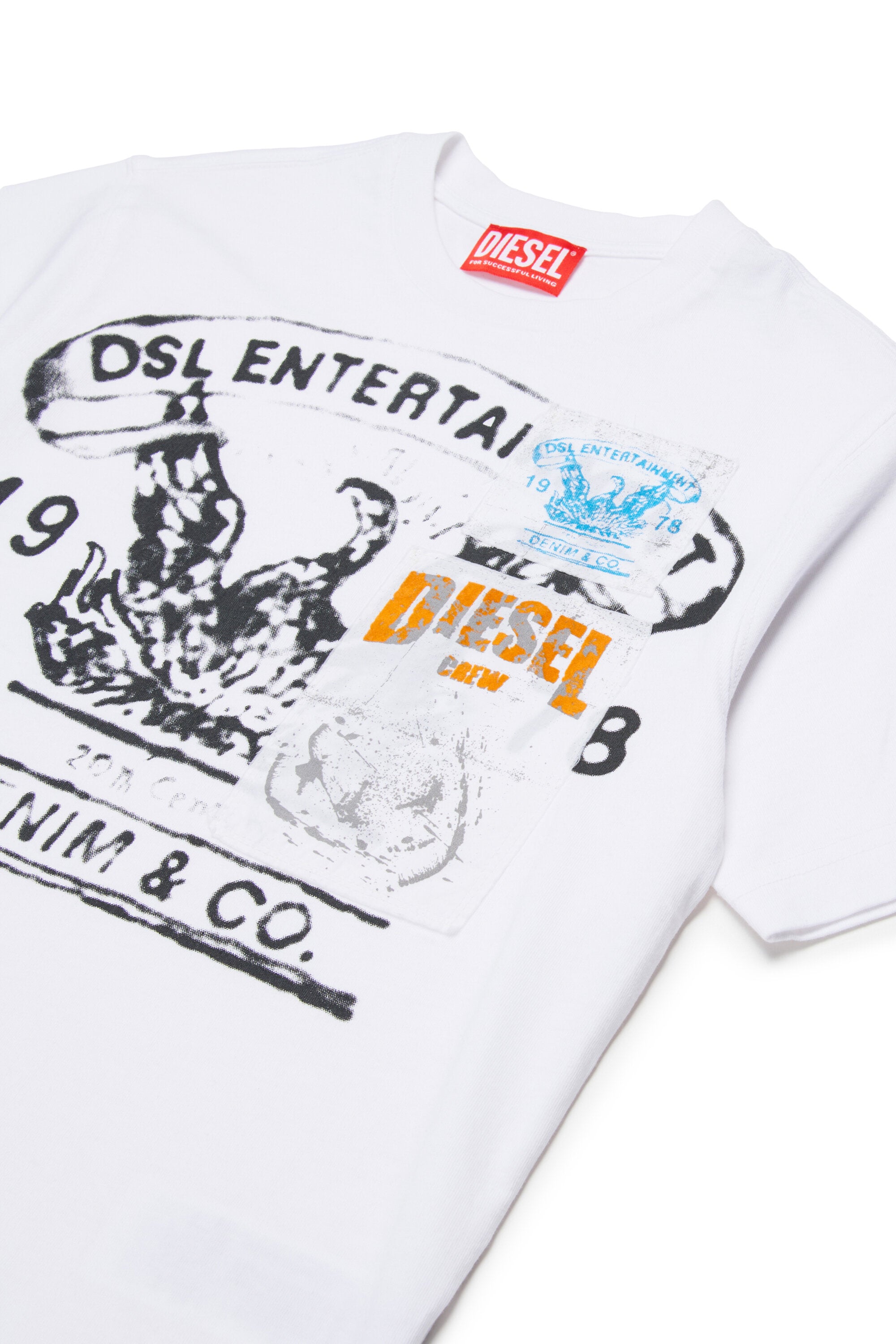 ロゴプリントTシャツ