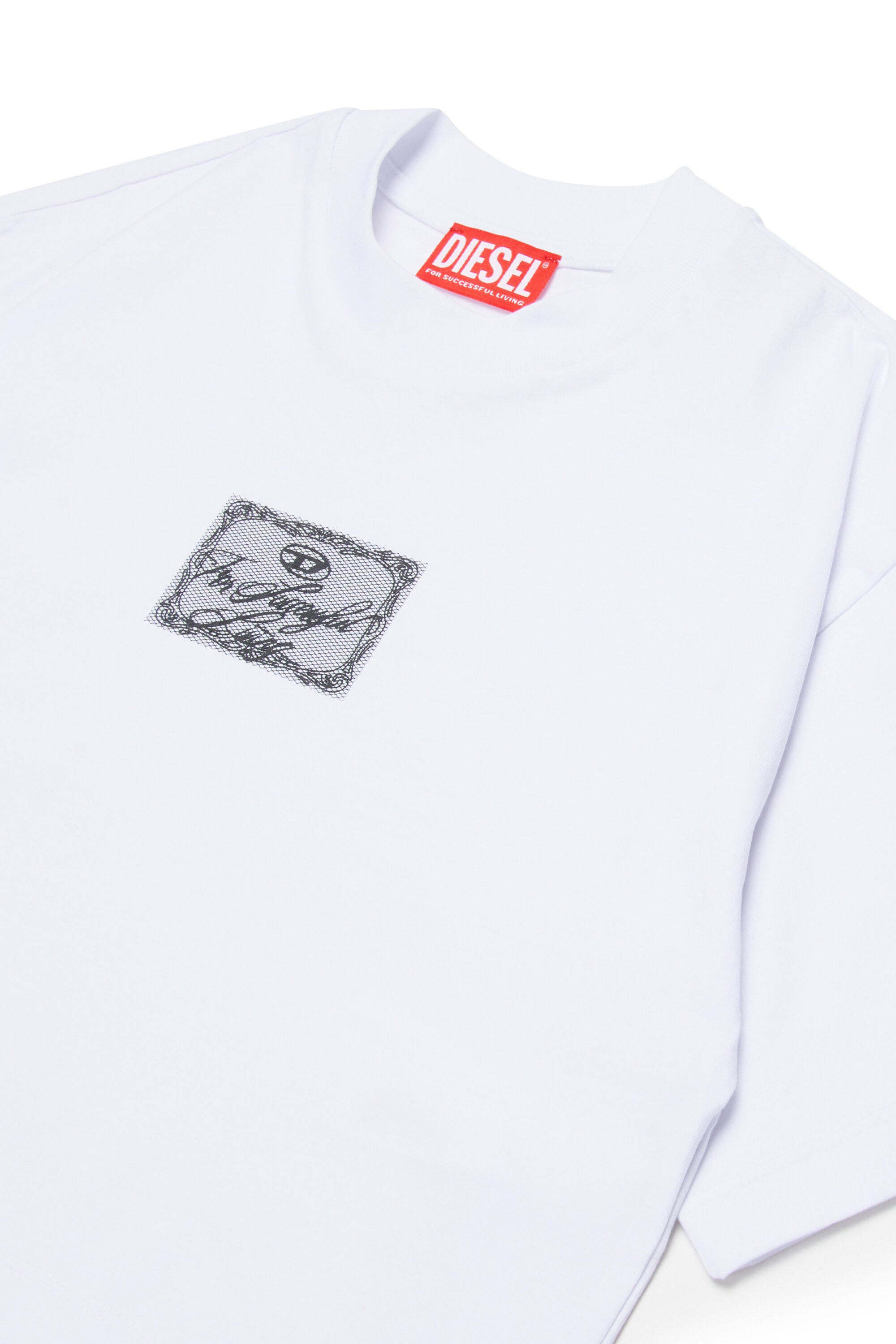 ロゴ入りTシャツ