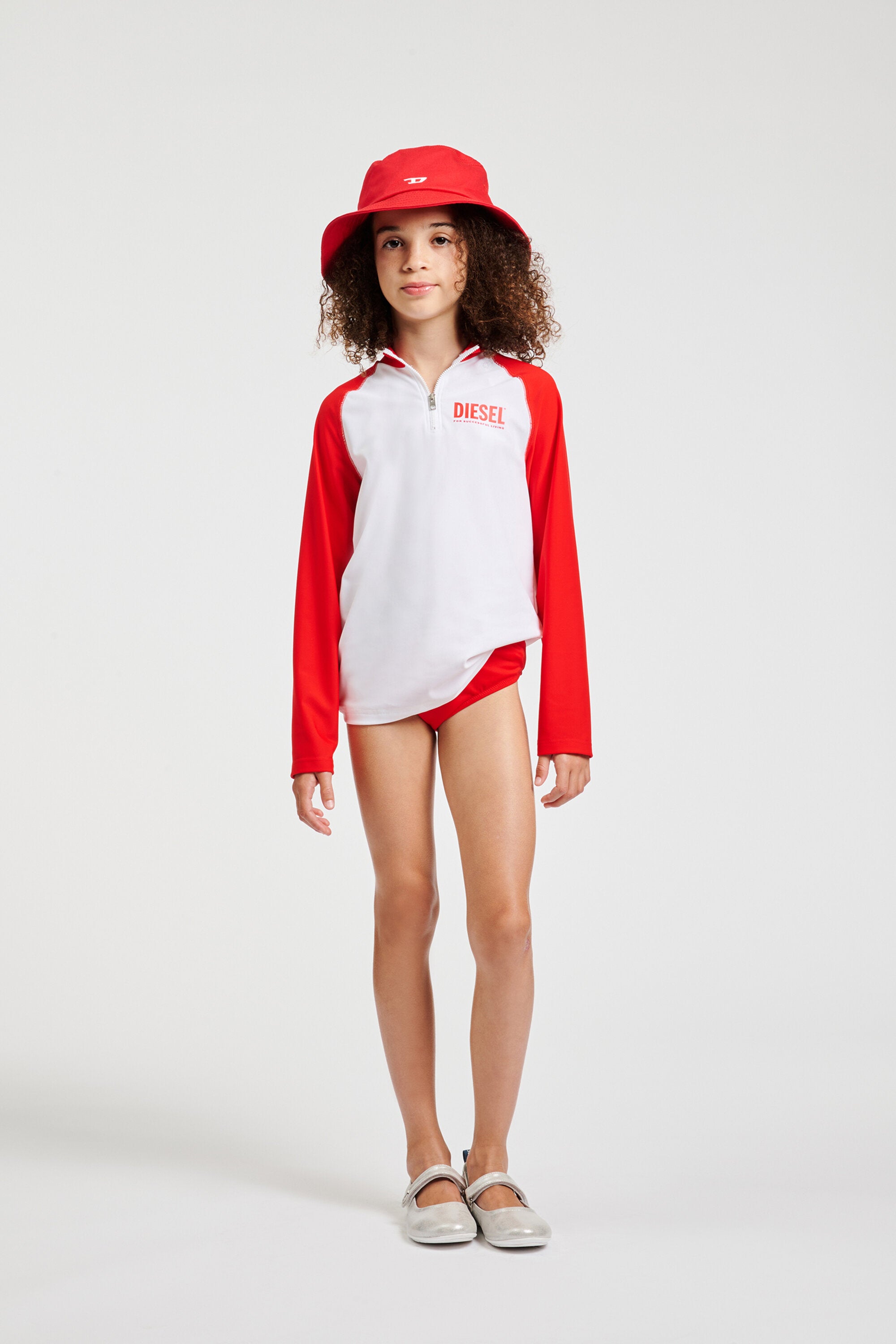 ロゴ入り長袖Tシャツ