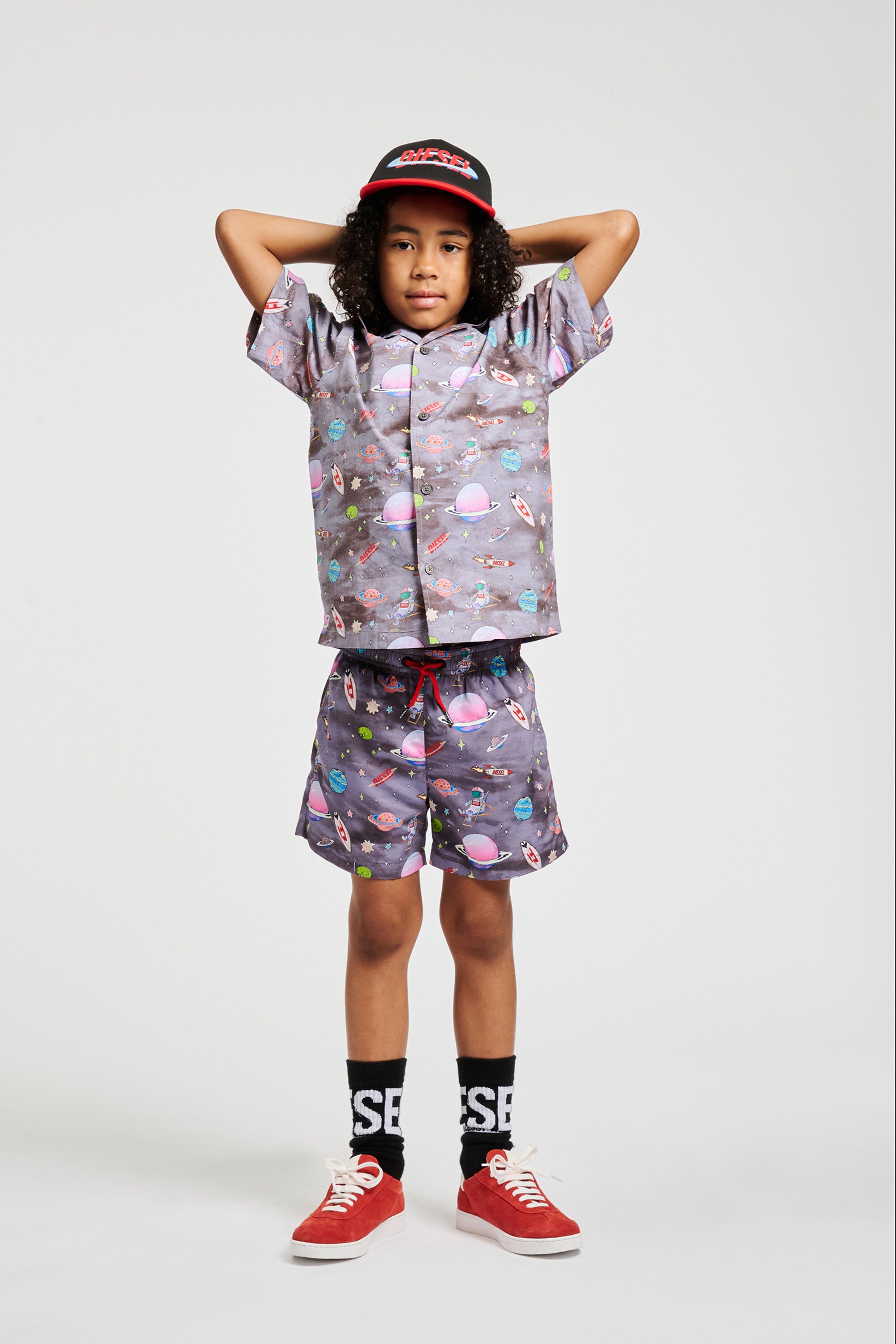 ロゴ入り半袖シャツ