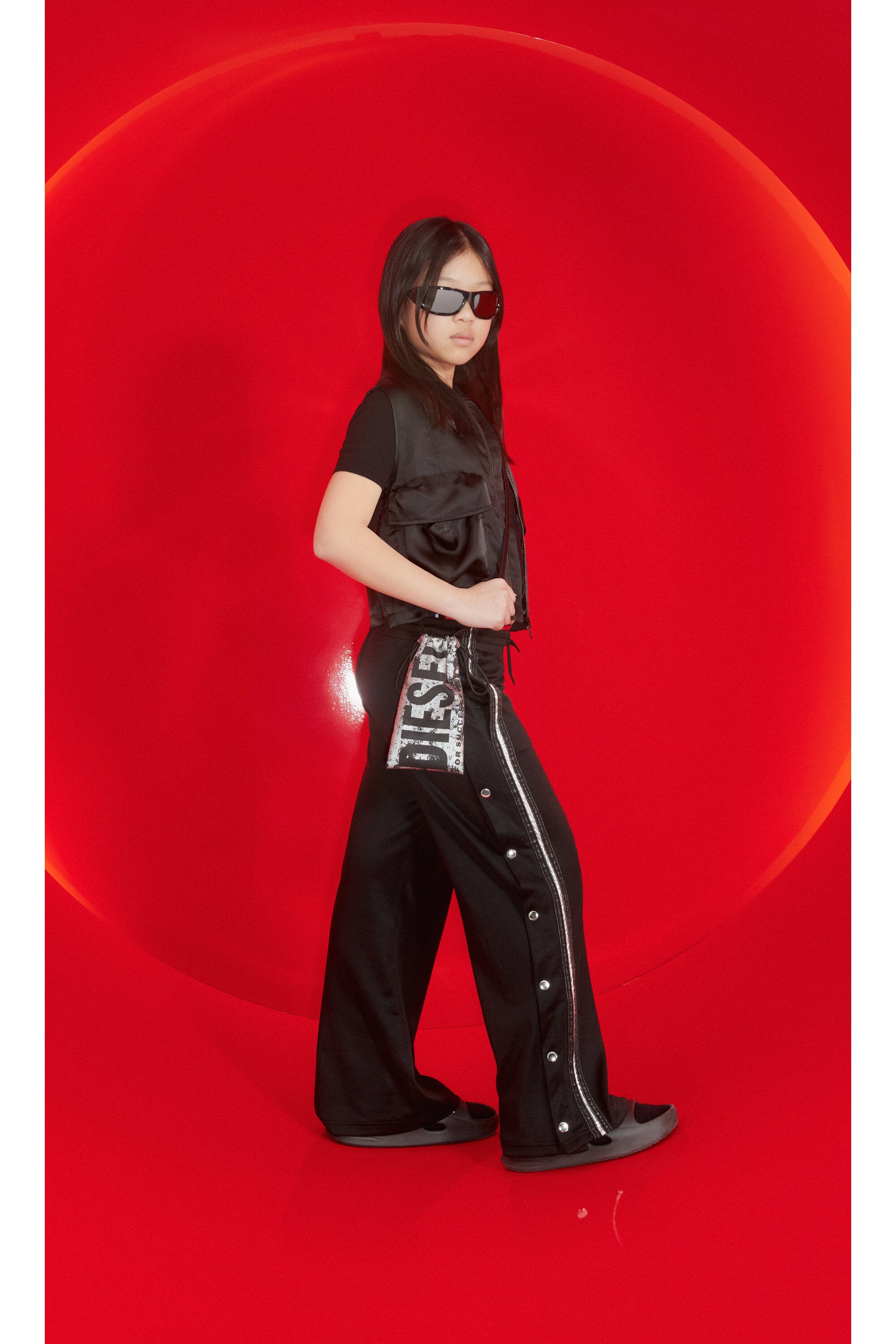 ロゴ入りショルダーバッグ