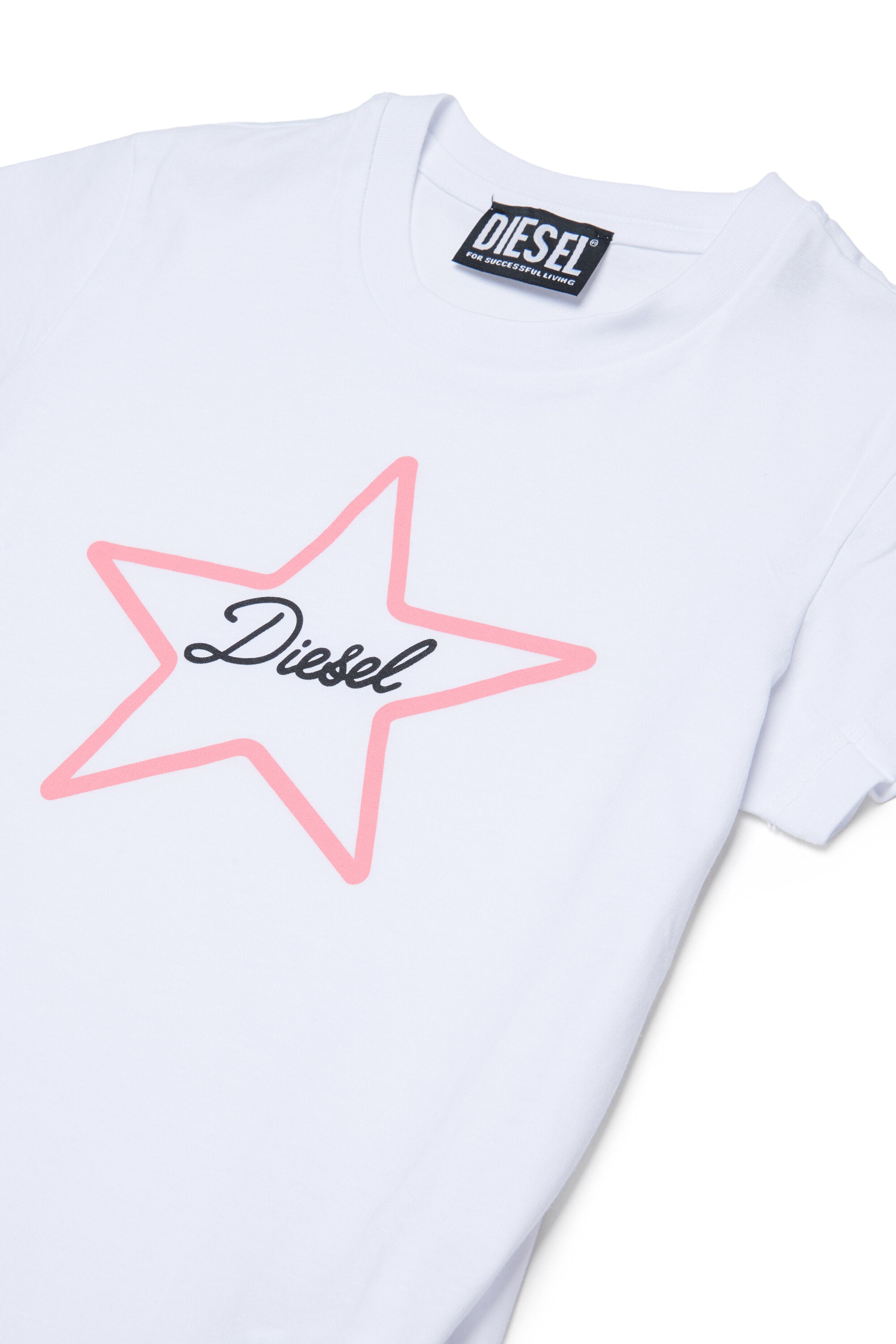 ロゴ入りTシャツ