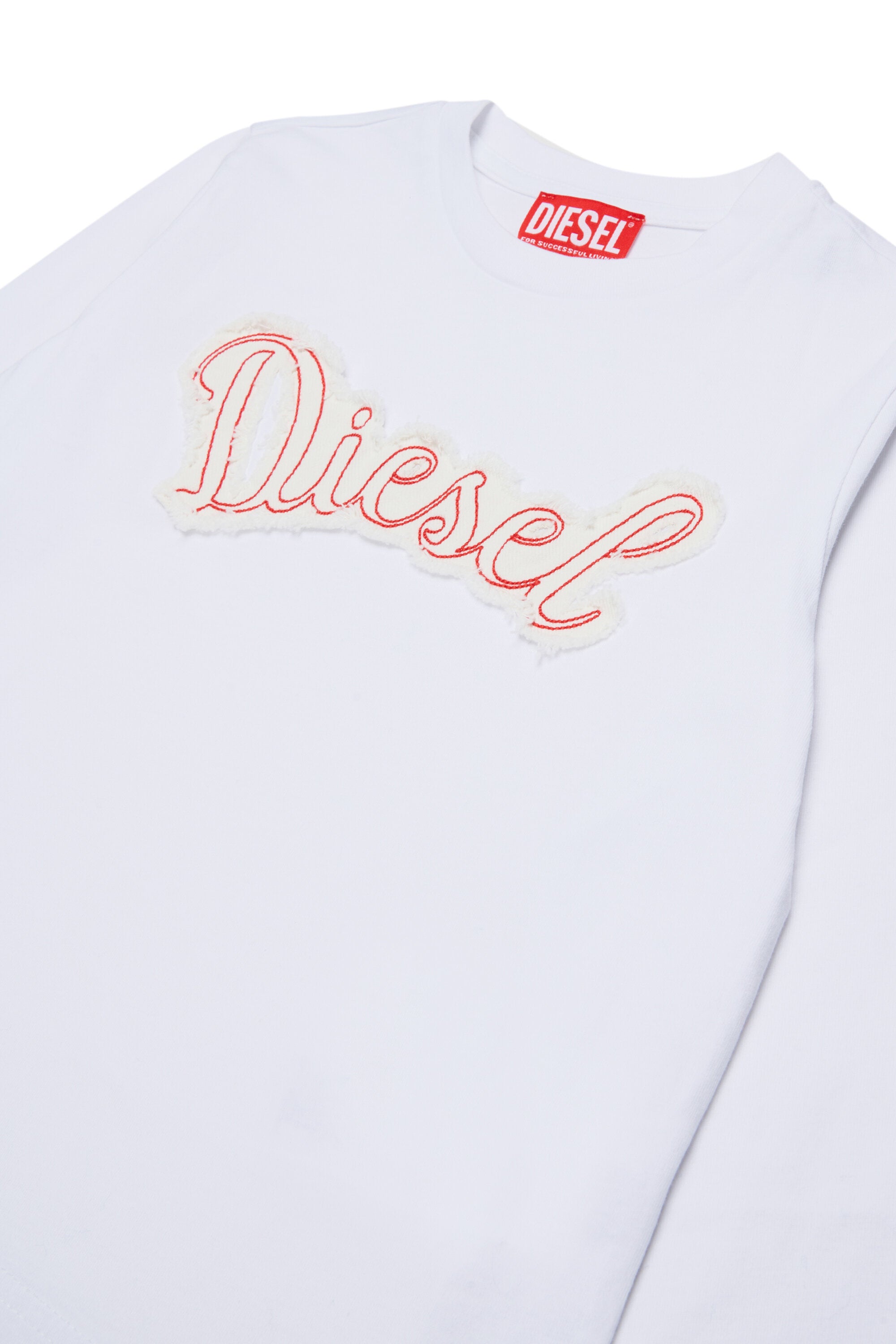 ロゴ入りTシャツ