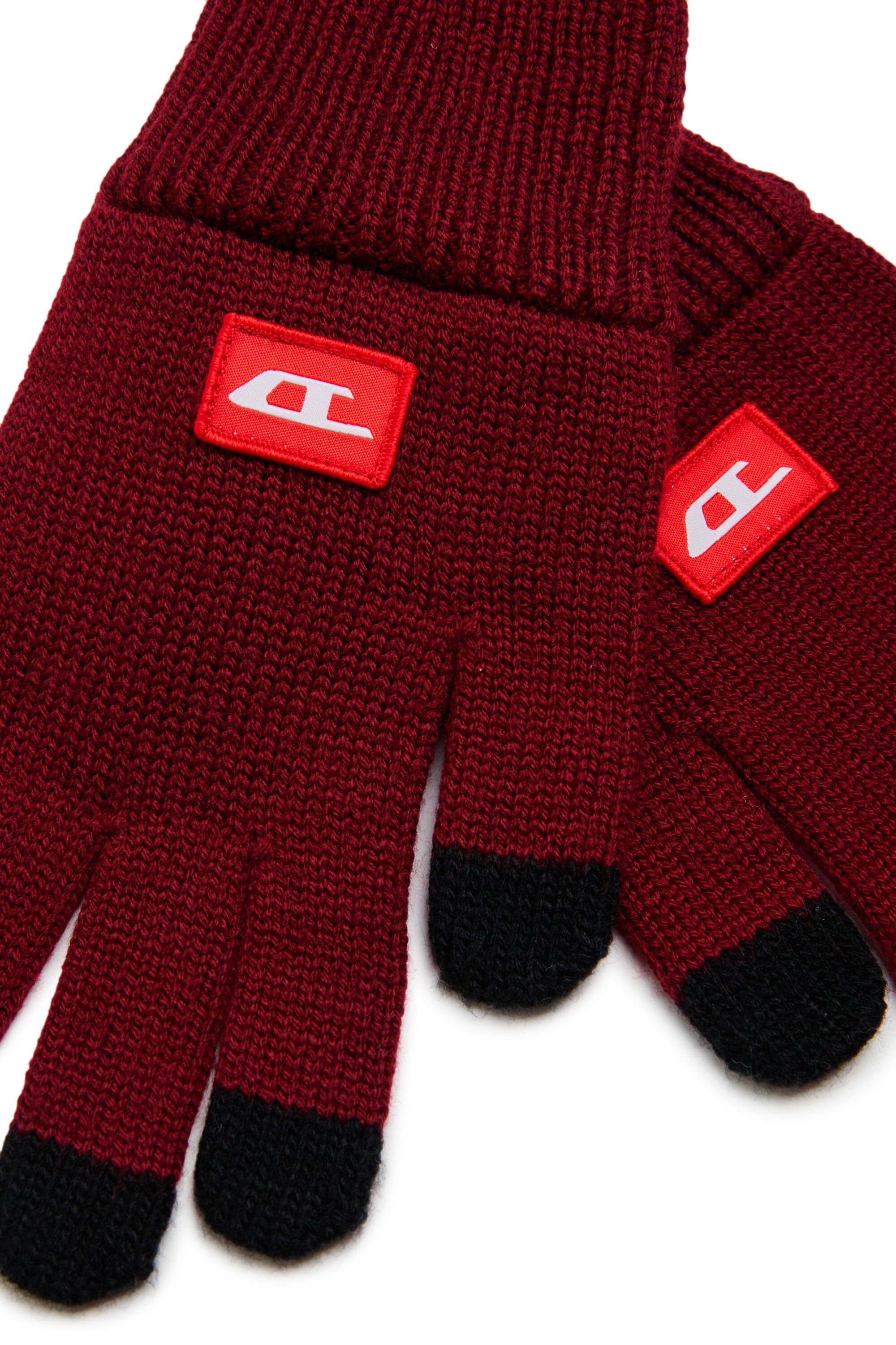 Gloves with logo