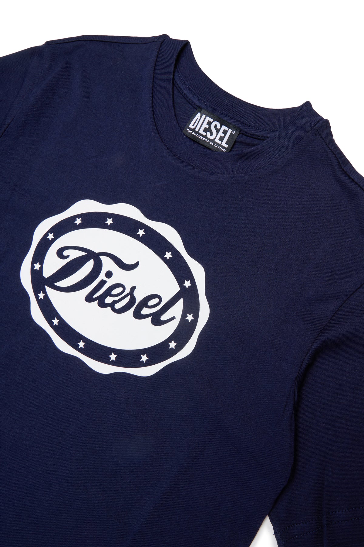 ロゴ付きTシャツ