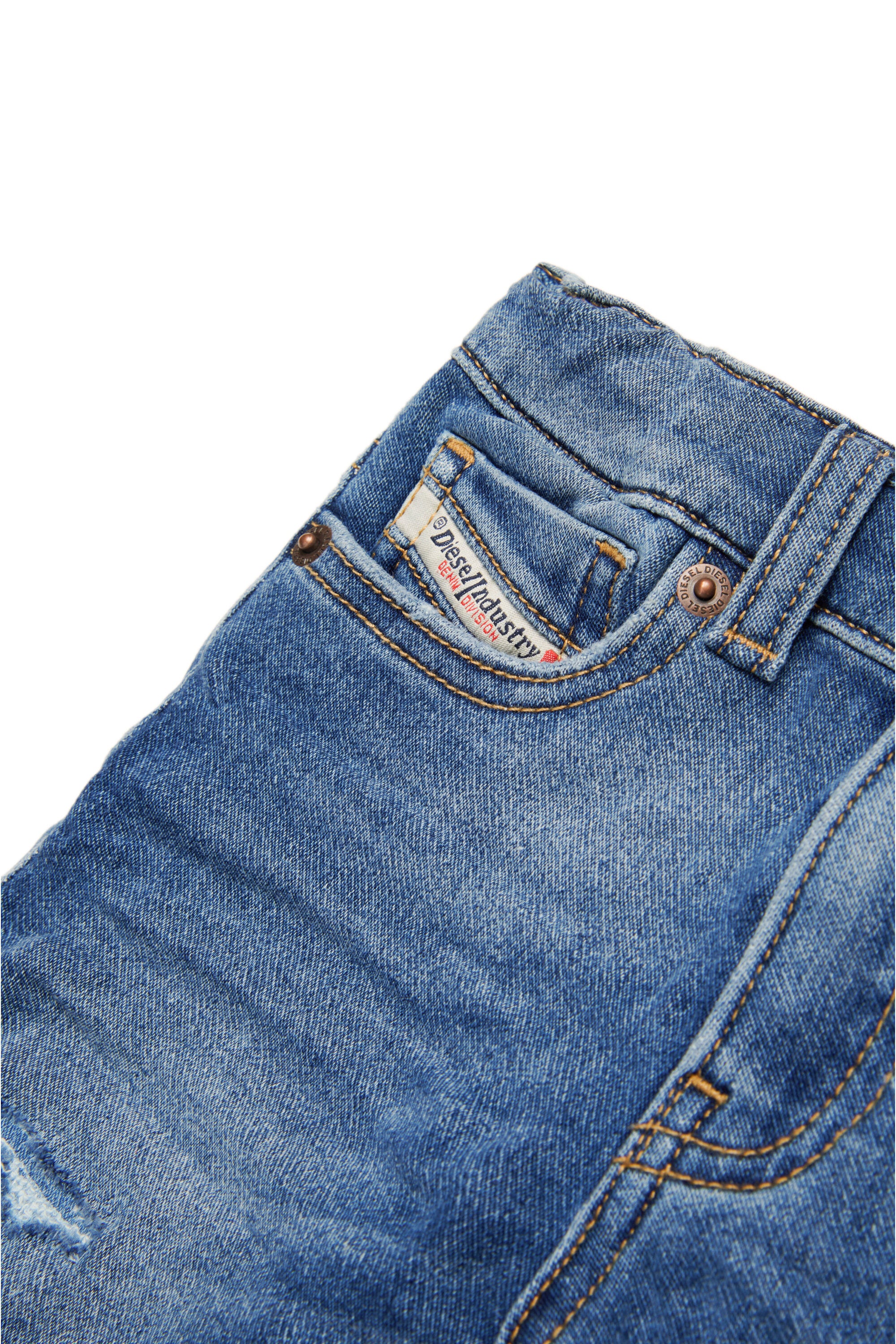 ミッドブルーのJoggJeans®ショーツ