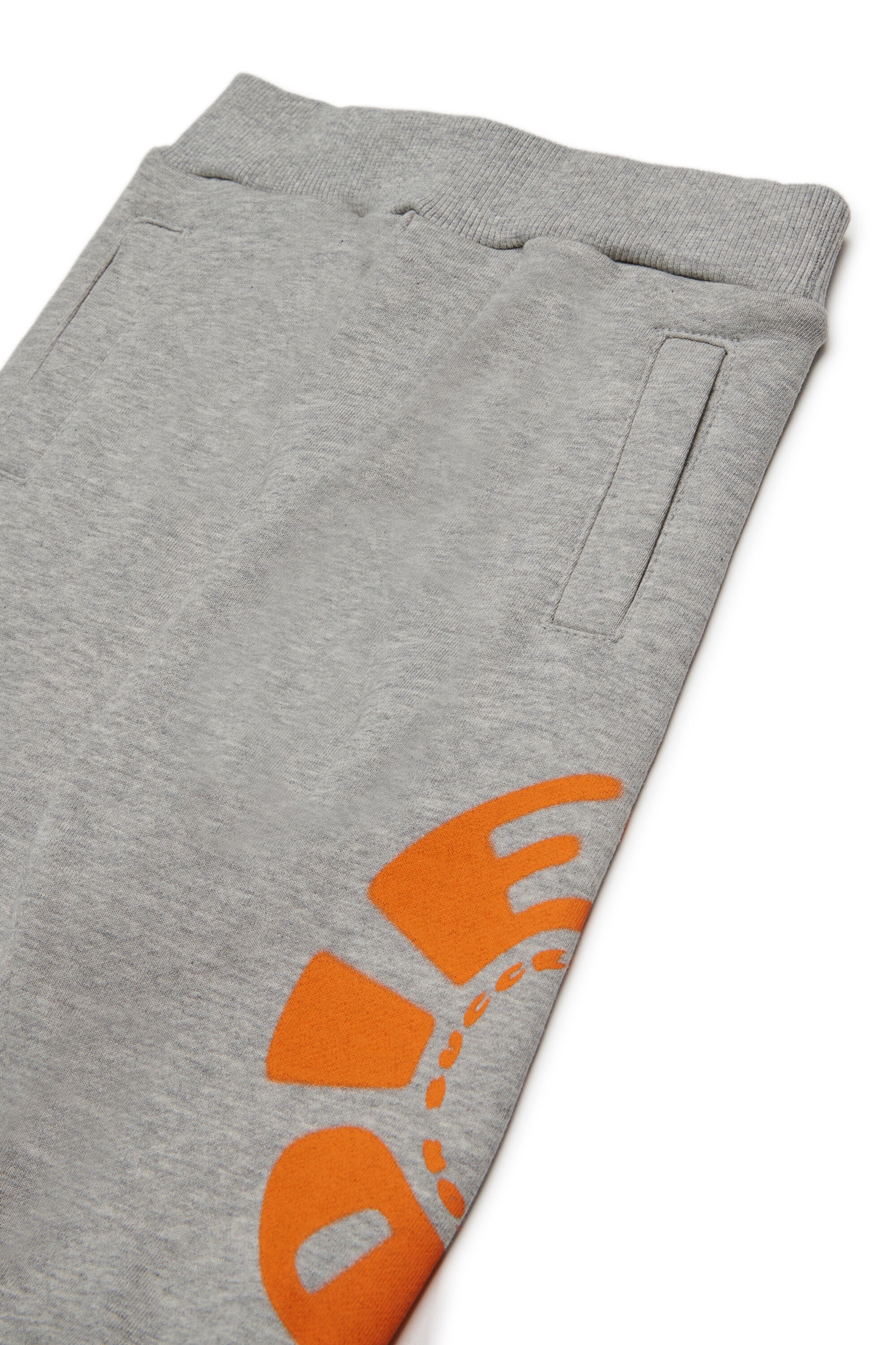 Diesel サーキュラー・マキシ・ロゴ・ジョガーパンツ