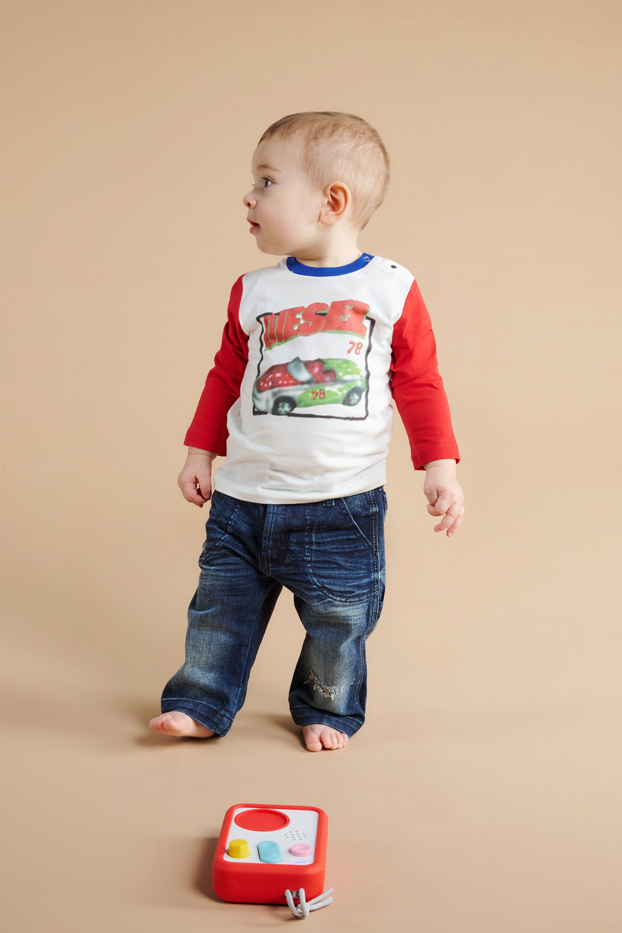 レーシング・グラフィックのカラーブロック・ジャージー素材Tシャツ