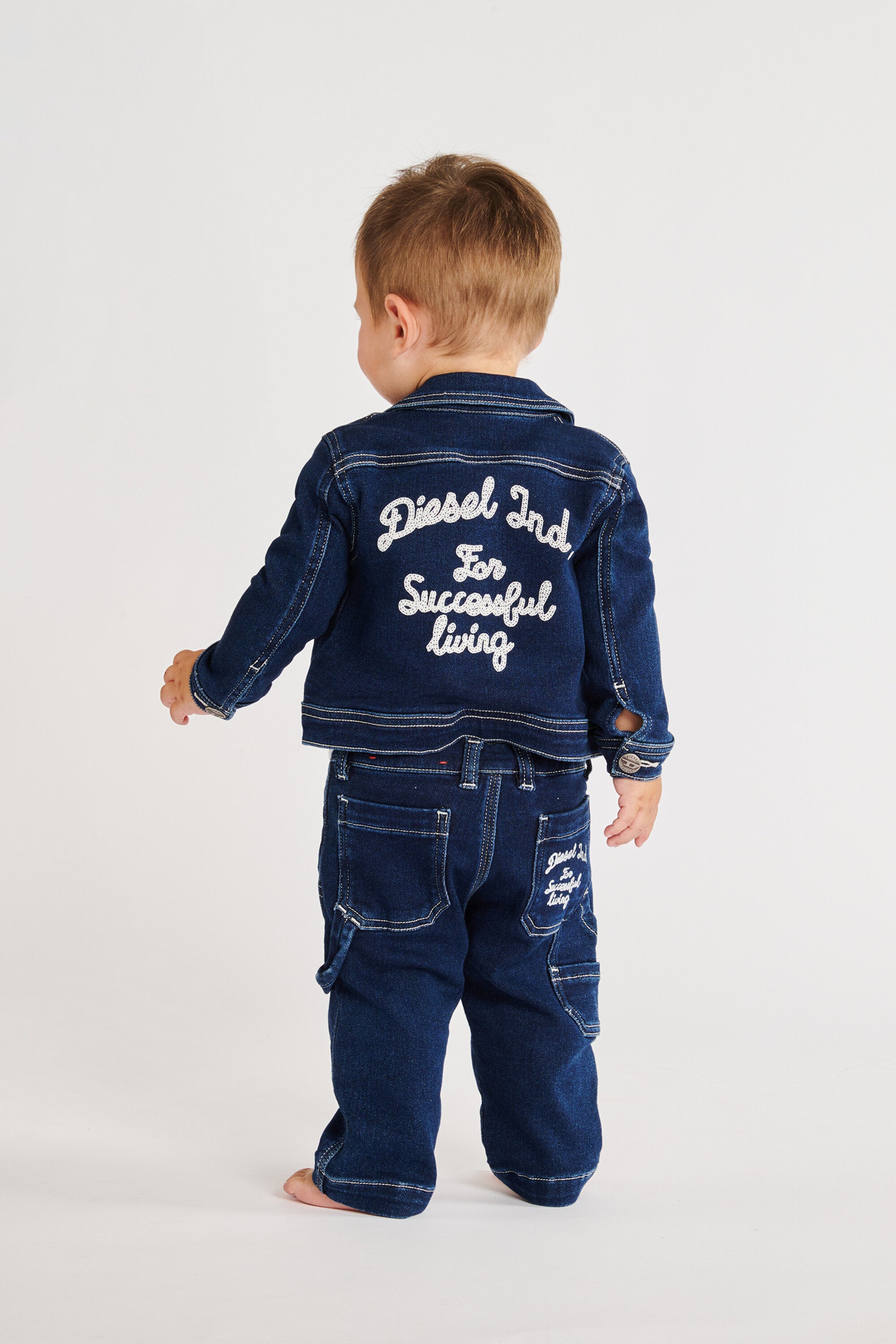ミディアムブルーのリラックスフィット JoggJeans® - D-Bart