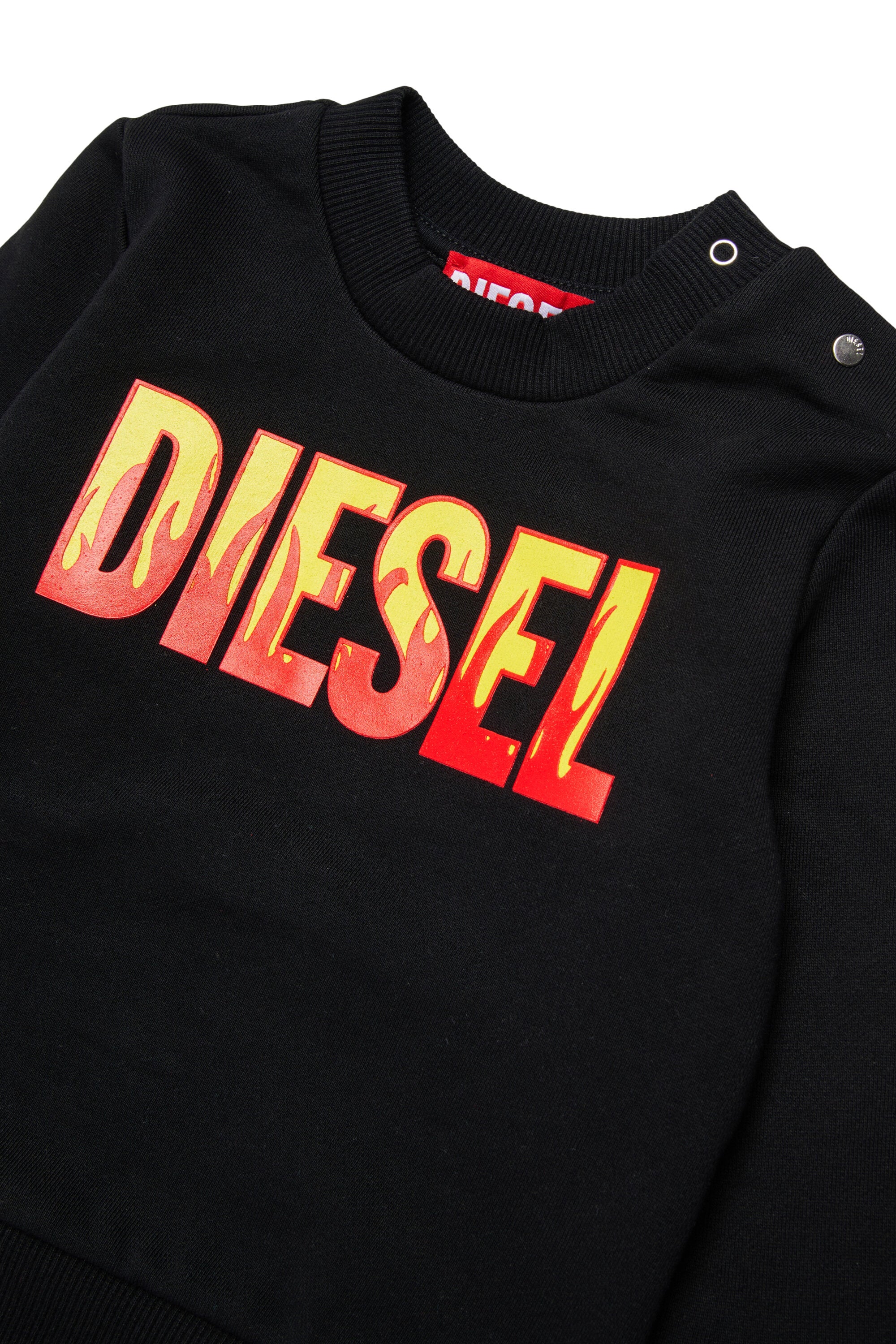 ロゴ入りクルーネックトレーナー