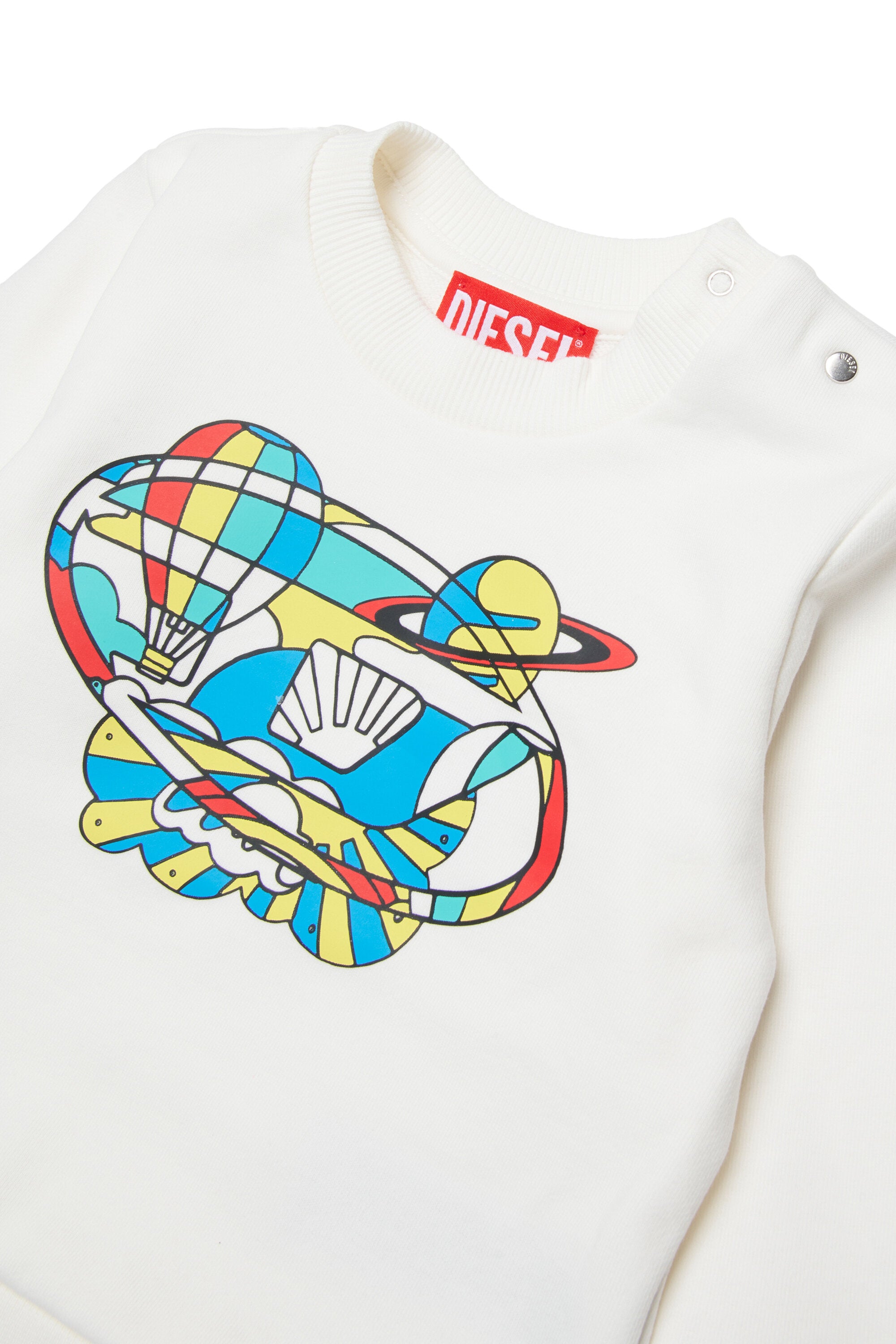 ロゴ入りクルーネックスウェット